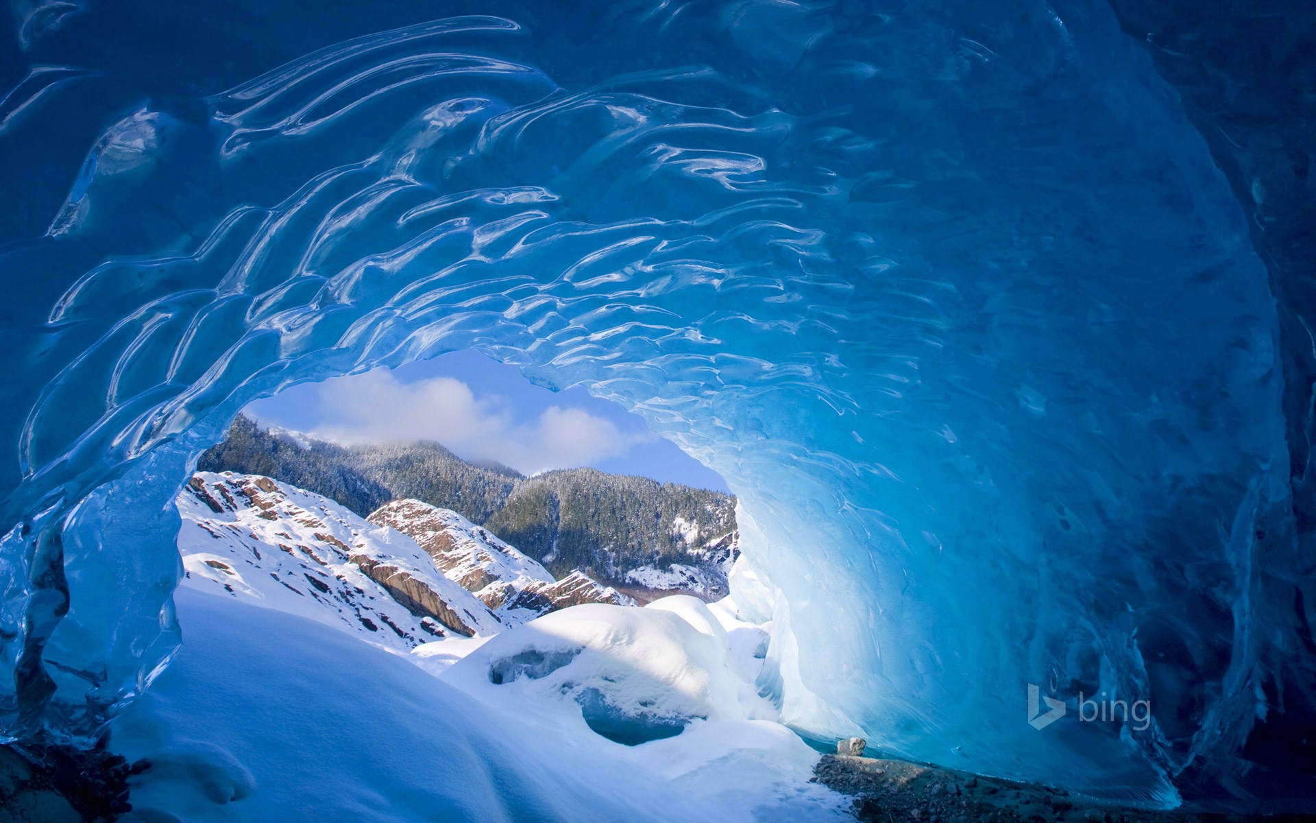 Ice cave at Mendenhall Glacier, Juneau, Alaska HD Wallpaper