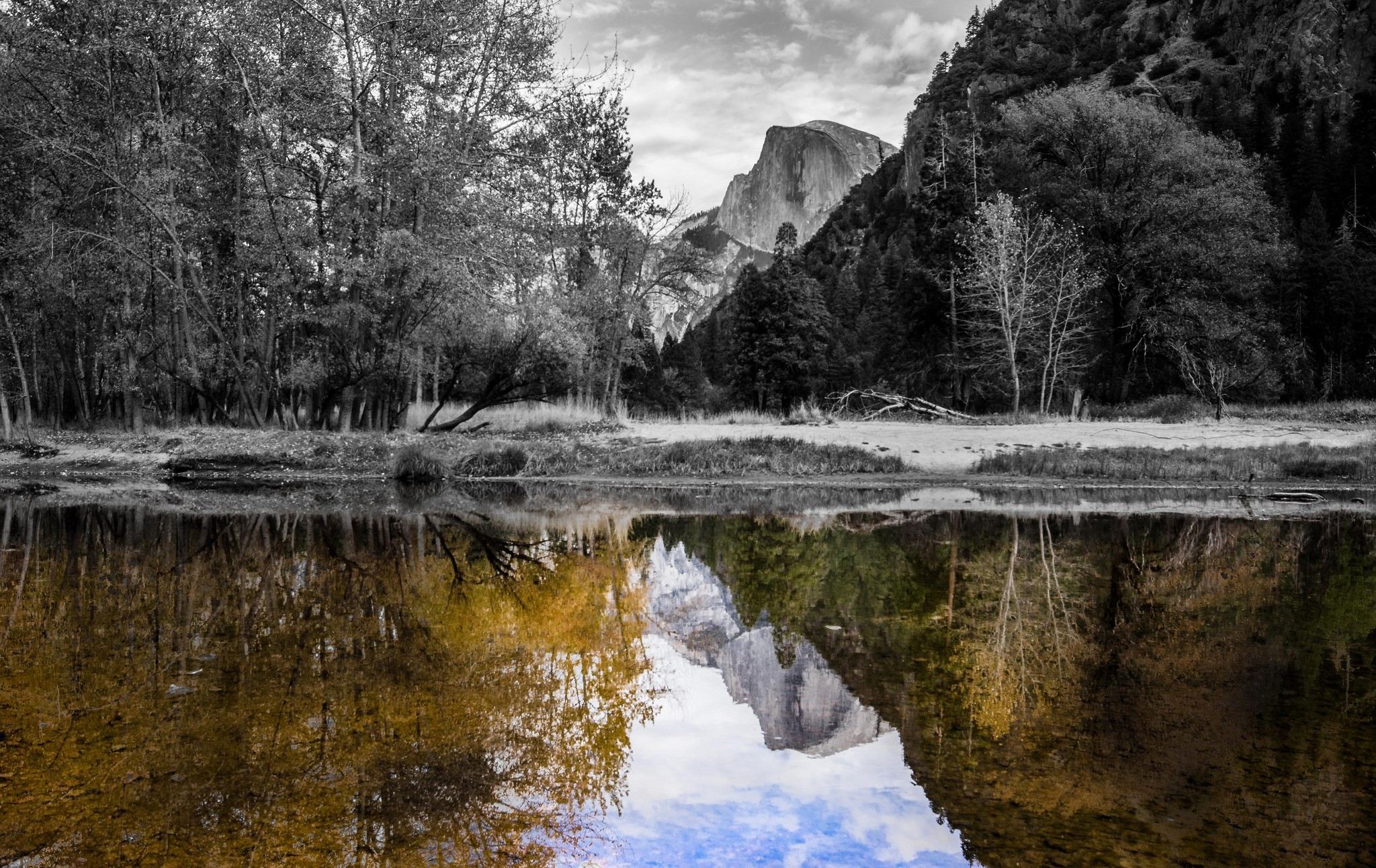 Yosemite National Park Mountains and River Reflection HD Wallpaper