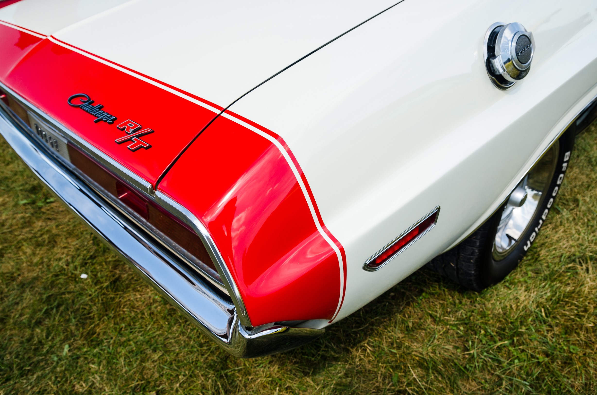 1970 Dodge Challenger R/T Rear Quarter Panel HD Wallpaper