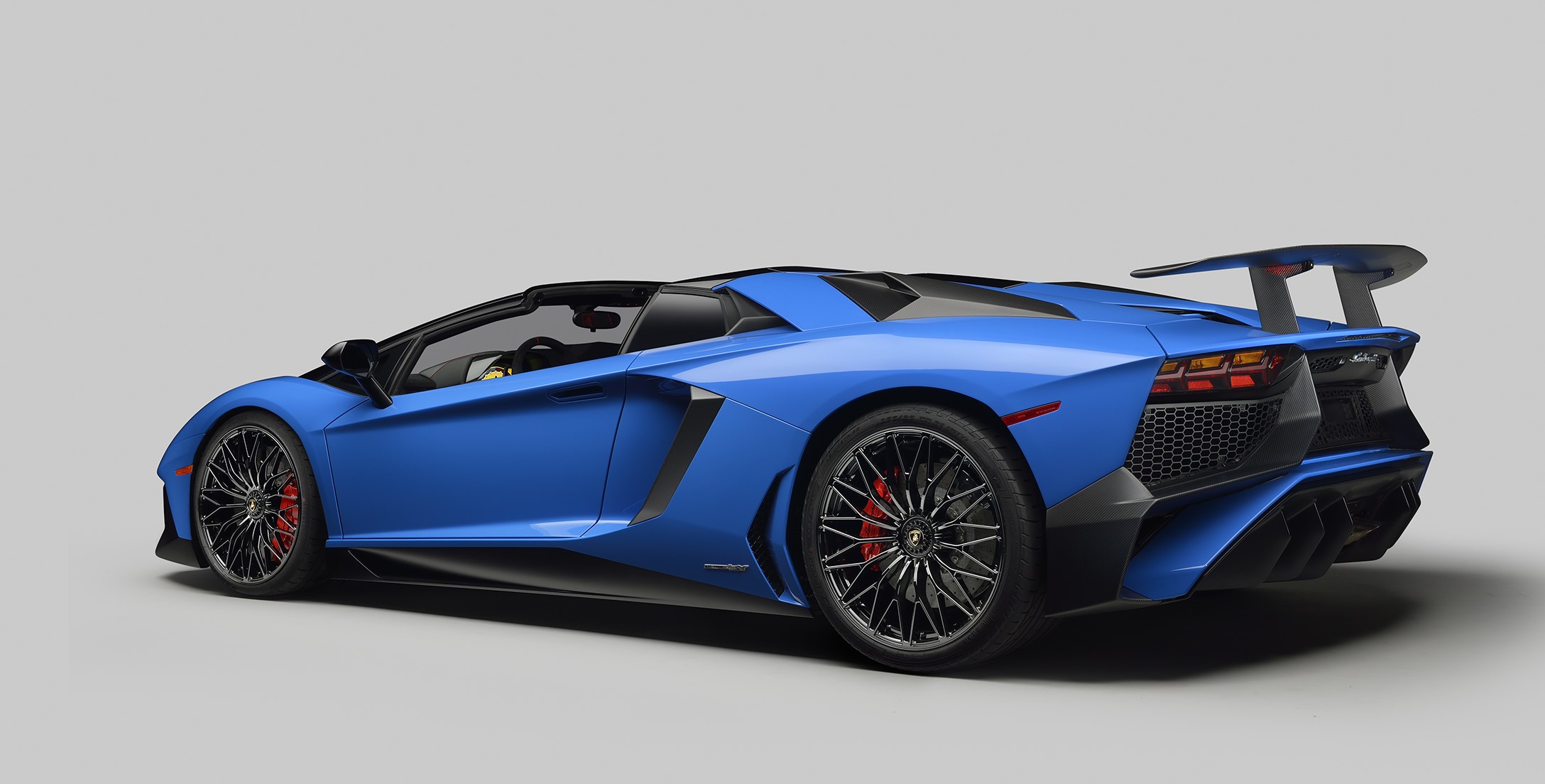 Blue Lamborghini Aventador LP 750-4 Convertible HD Wallpaper