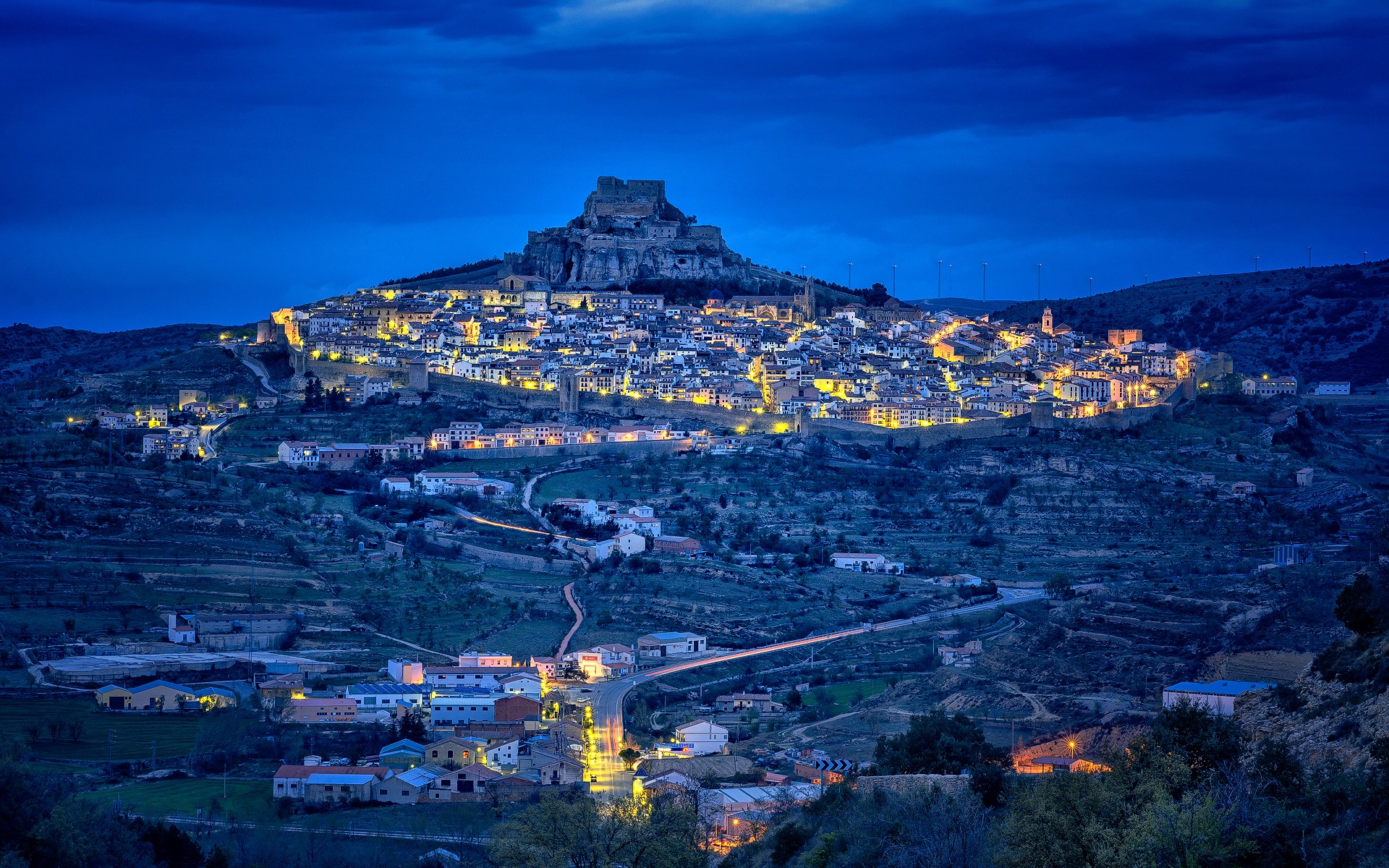 Morella, Valencia, Spain at night HD Wallpaper