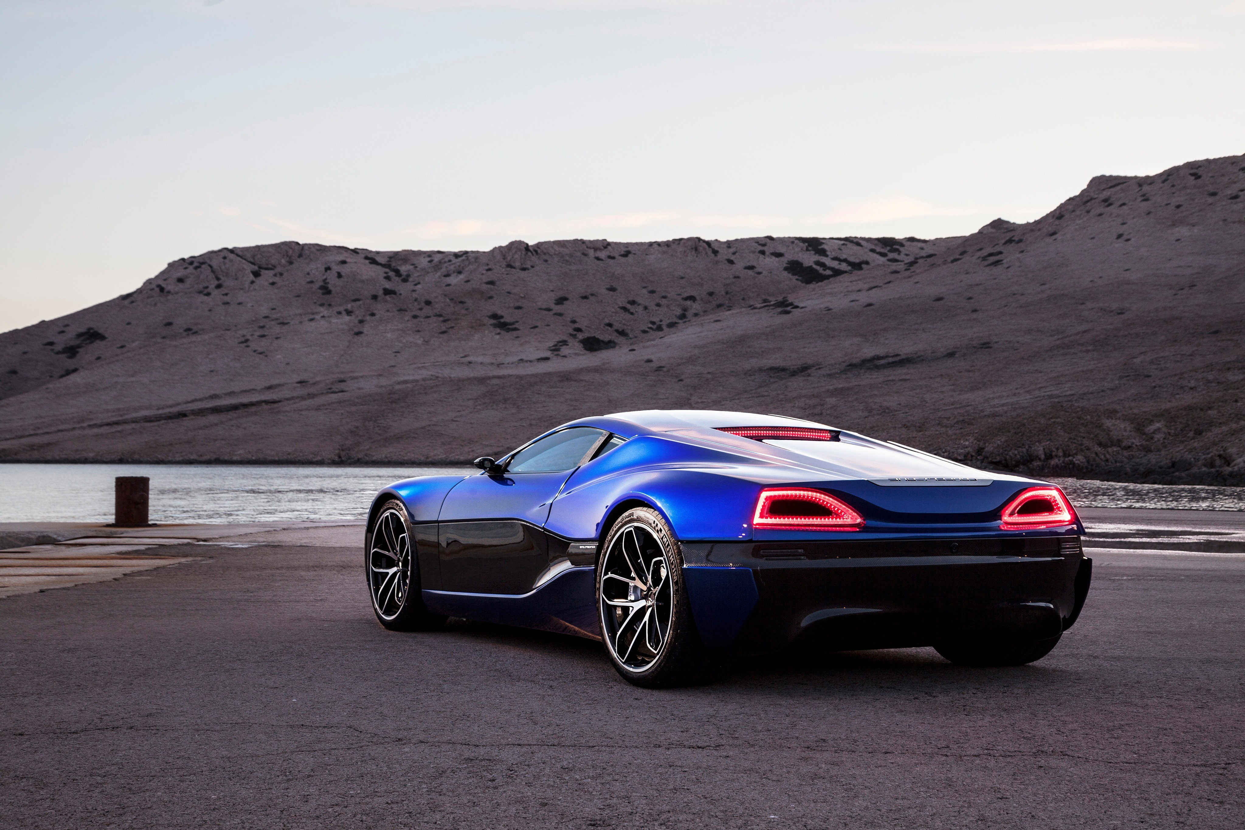 4K 2014 Rimac Concept One blue back view HD Wallpaper