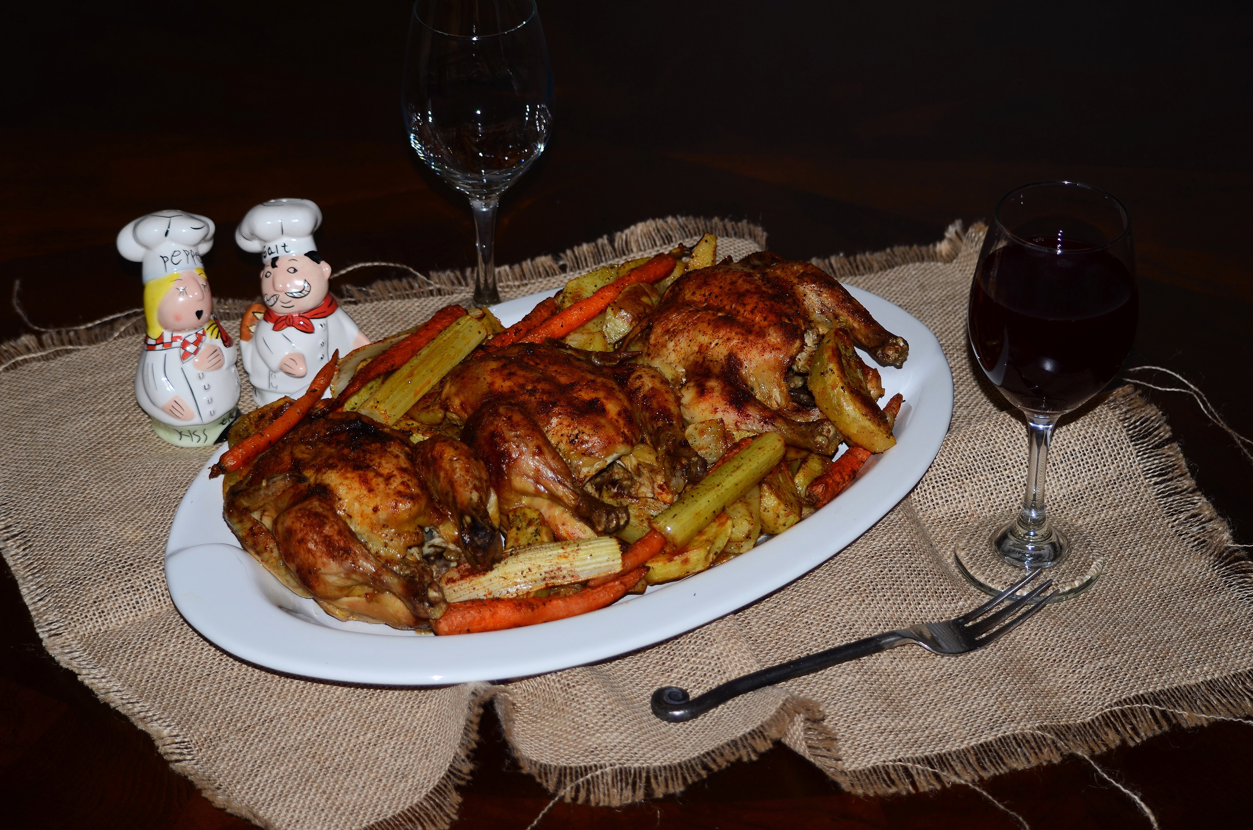 Roast Chicken with Vegetables and Wine HD Wallpaper