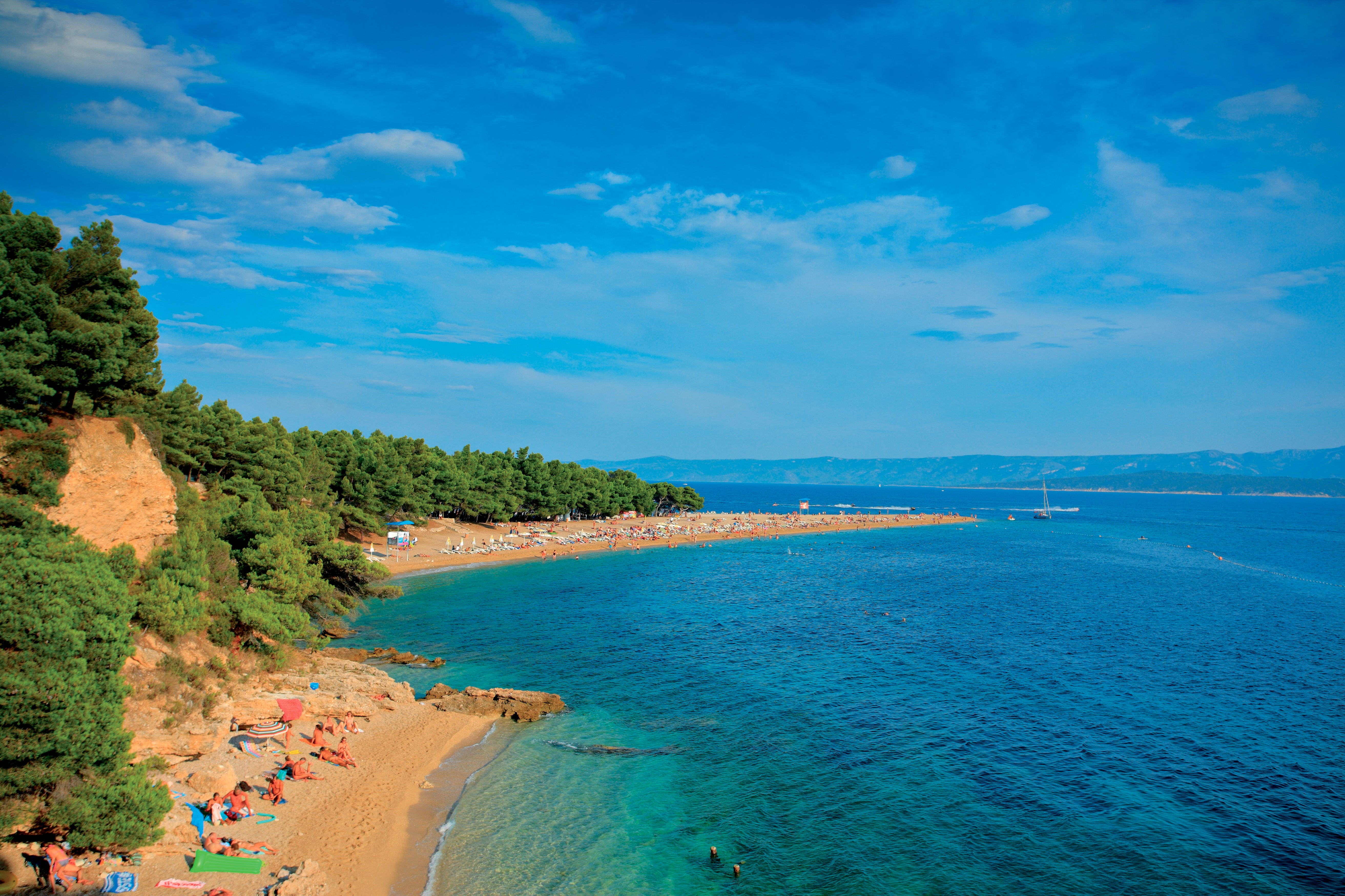 Zlatni Rat Beach, Island Brac, Croatia HD Wallpaper