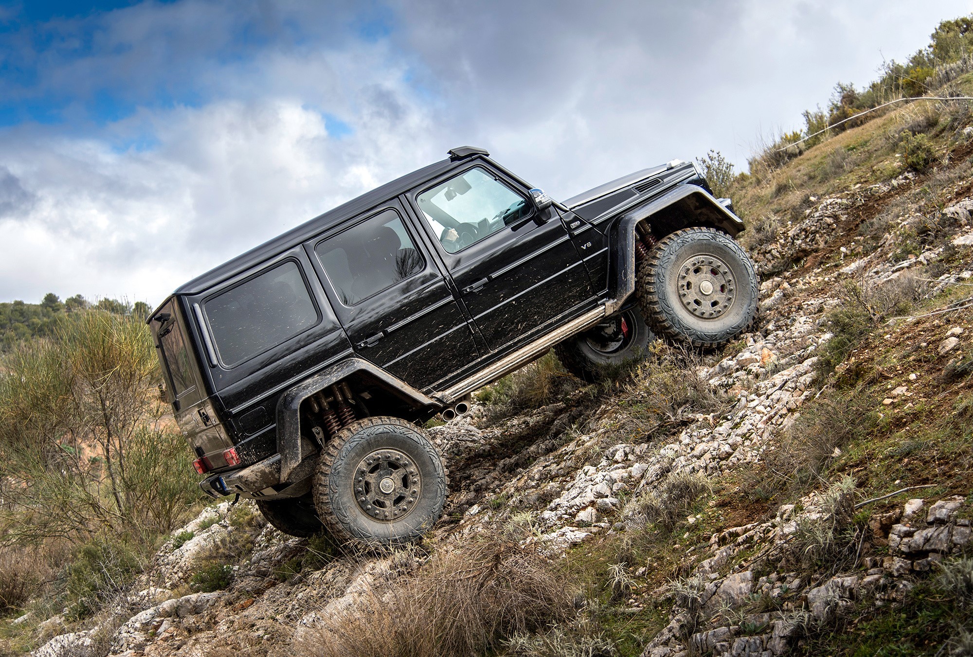 Black Mercedes-Benz G500 4x4 Off-Roading HD Wallpaper