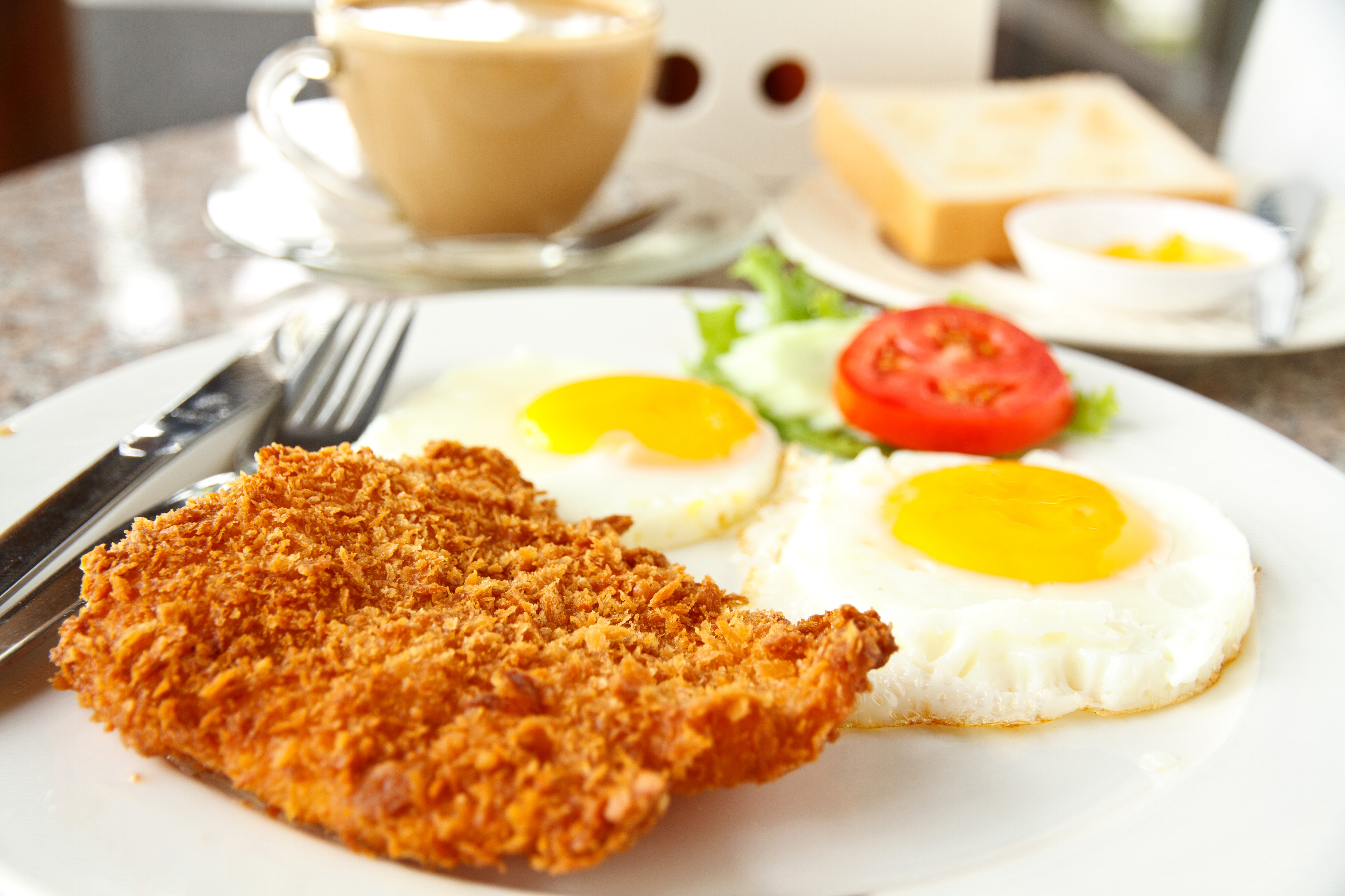 Fried egg and meat with coffee and toast HD Wallpaper