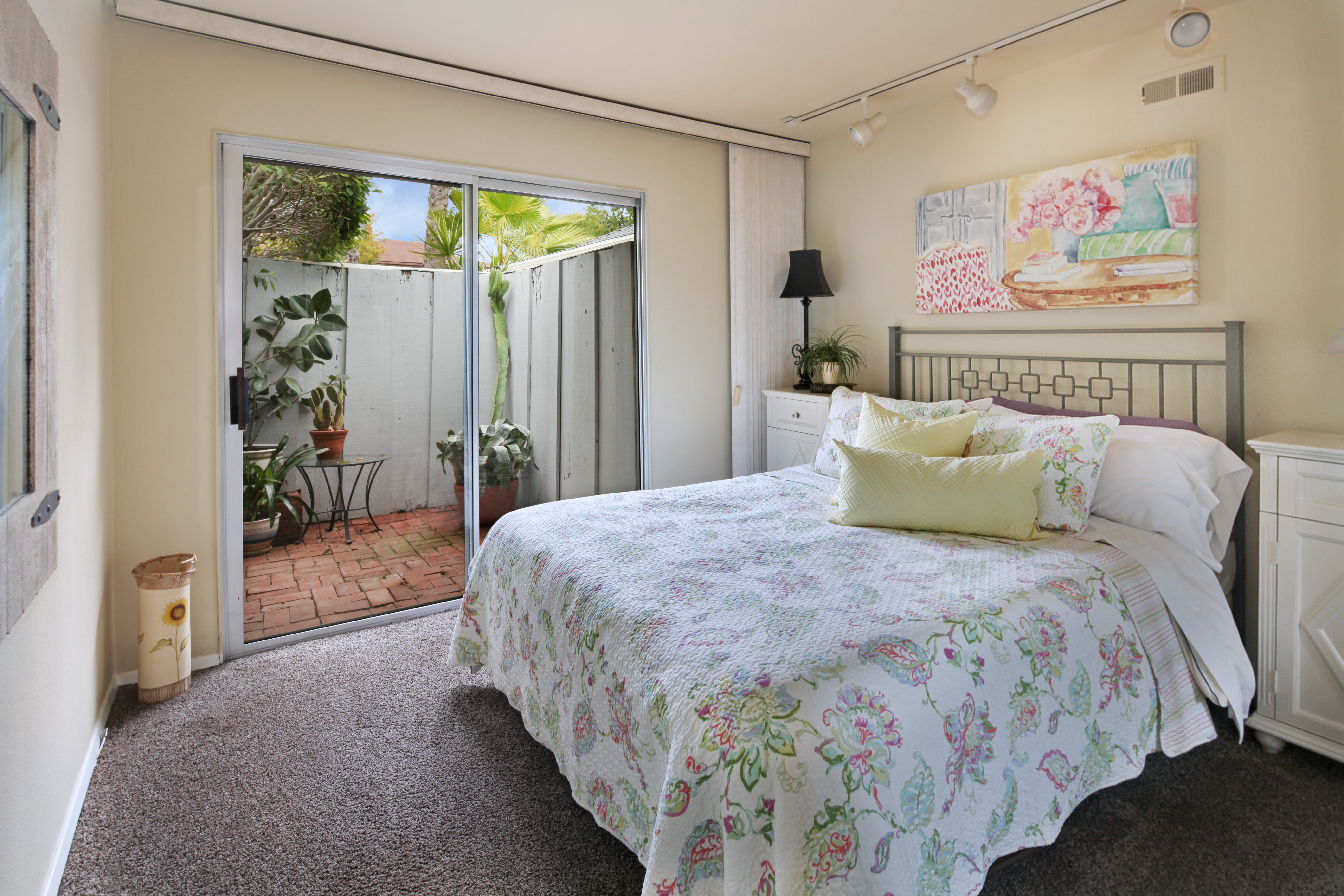 Bedroom with sliding glass door to patio HD Wallpaper