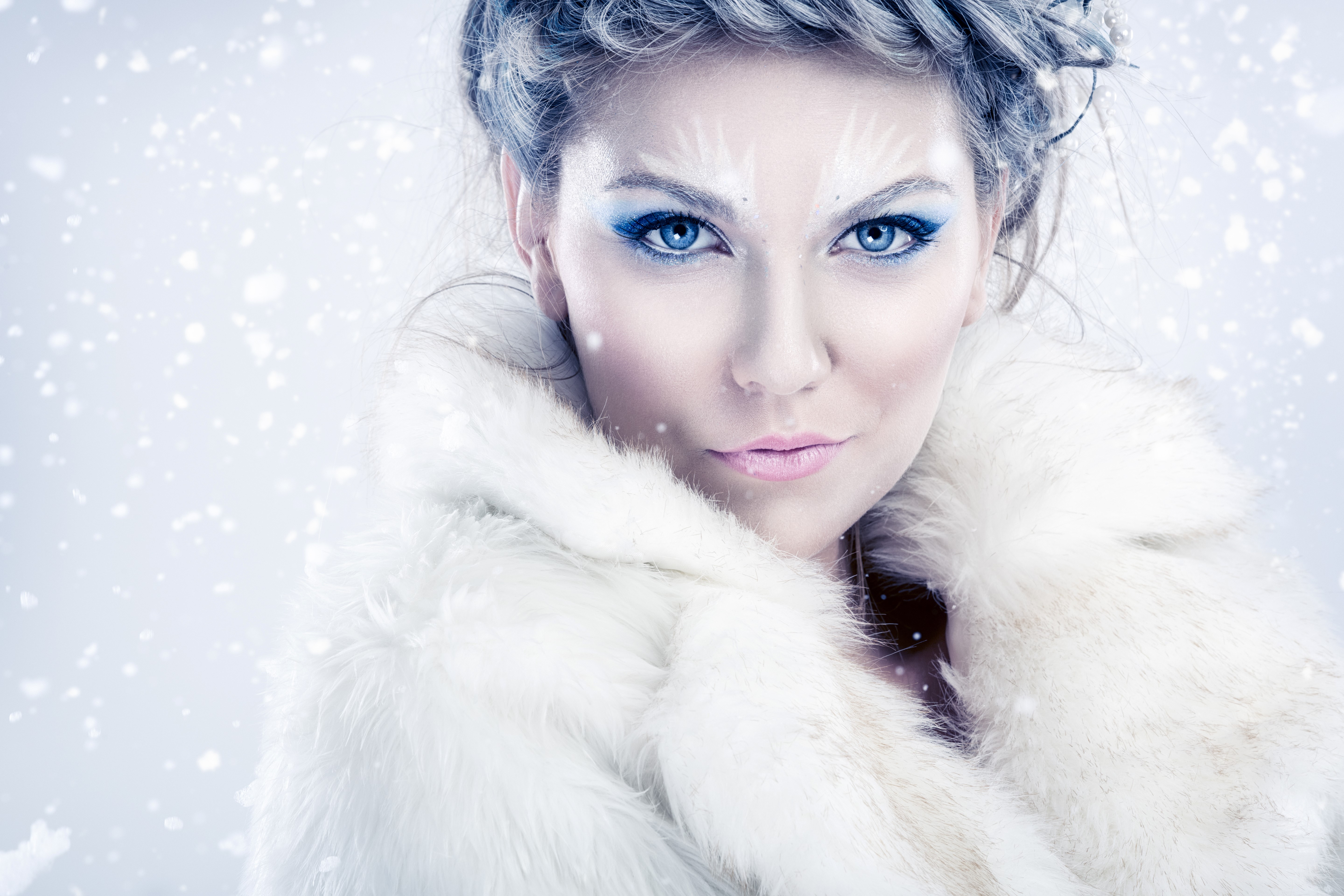 Woman with Winter Makeup and Fur Coat HD Wallpaper