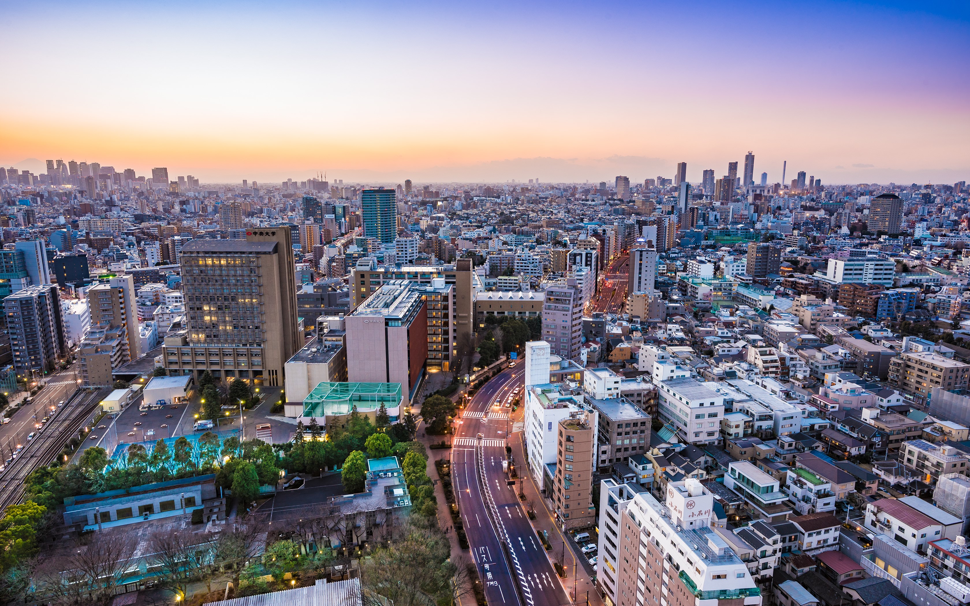Aerial view of Tokyo cityscape at dusk HD Wallpaper