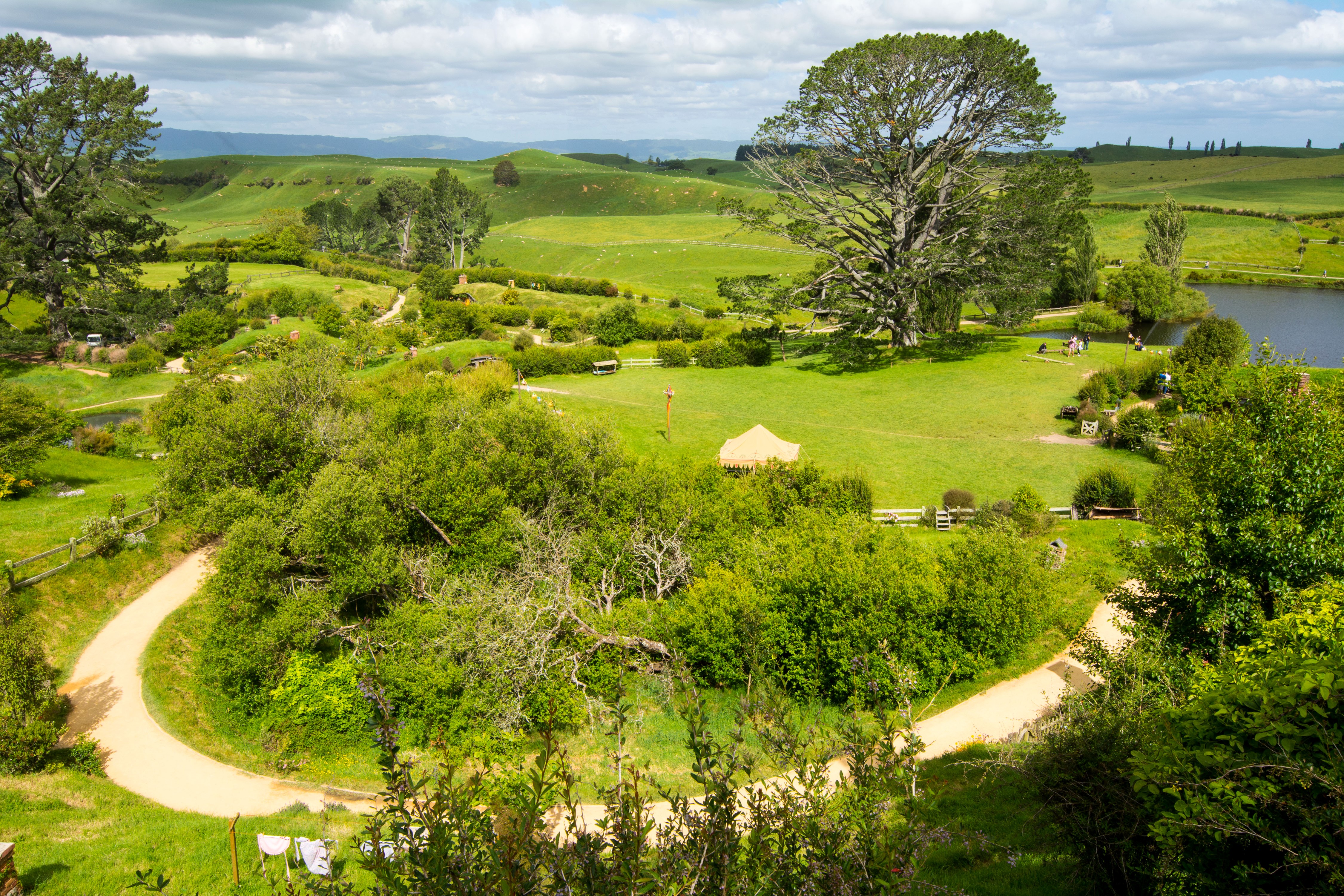 Matamata Hobbiton Park, New Zealand HD Wallpaper