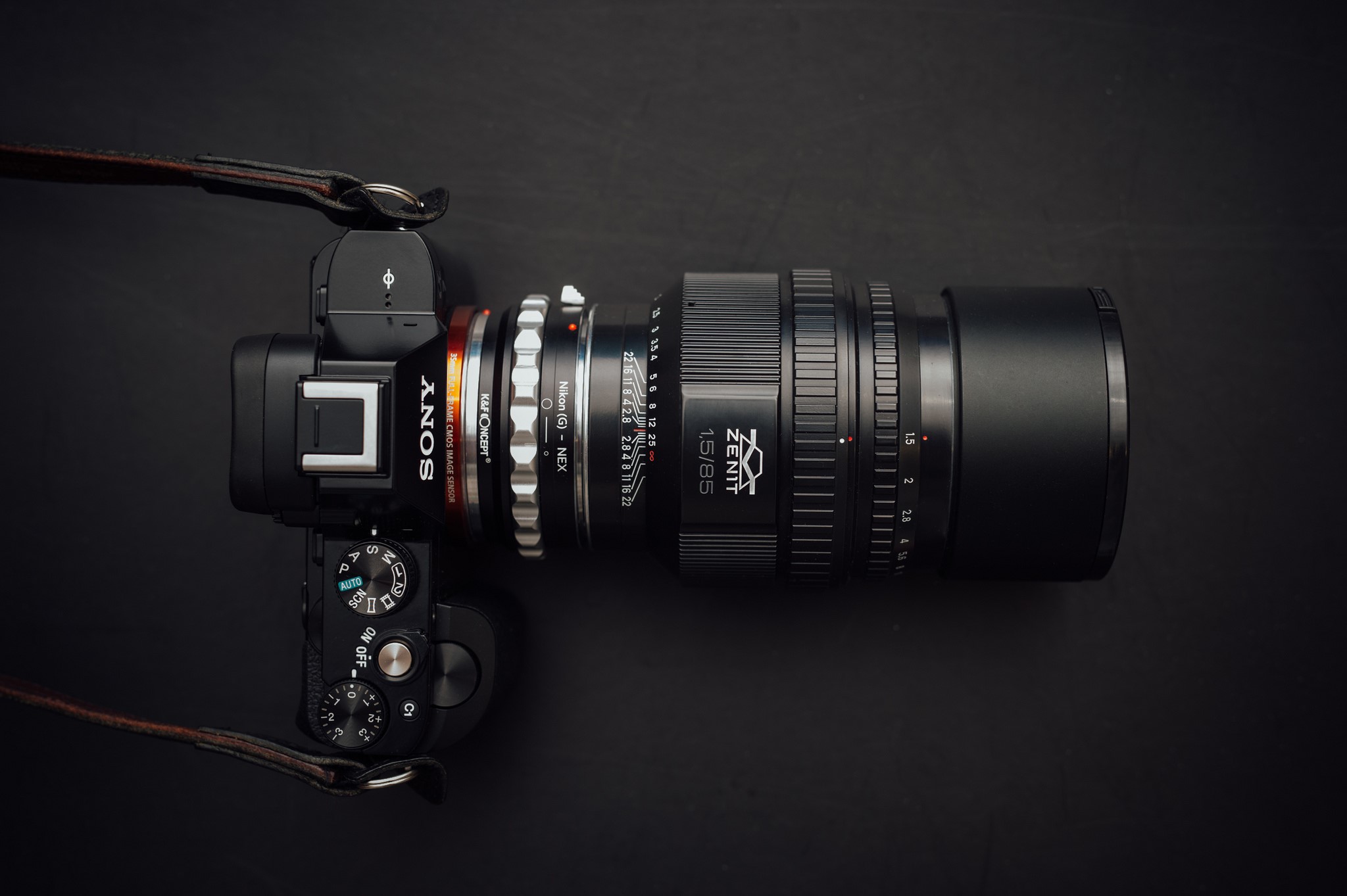 Sony A7 camera with Zenit 1.5/85 lens HD Wallpaper