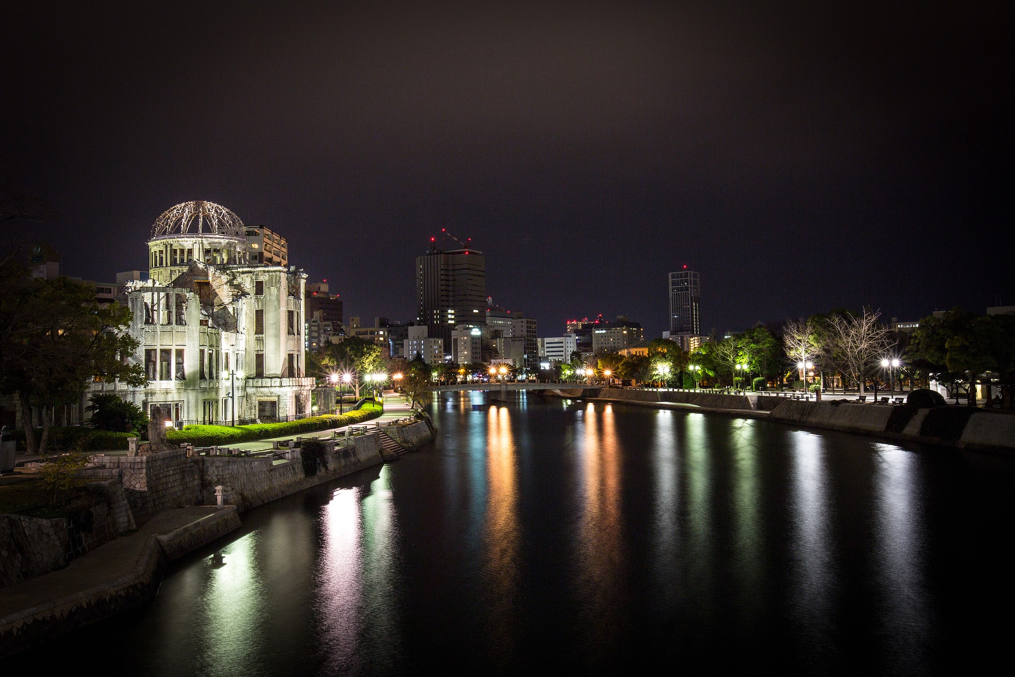 Hiroshima Peace Memorial at Night HD Wallpaper