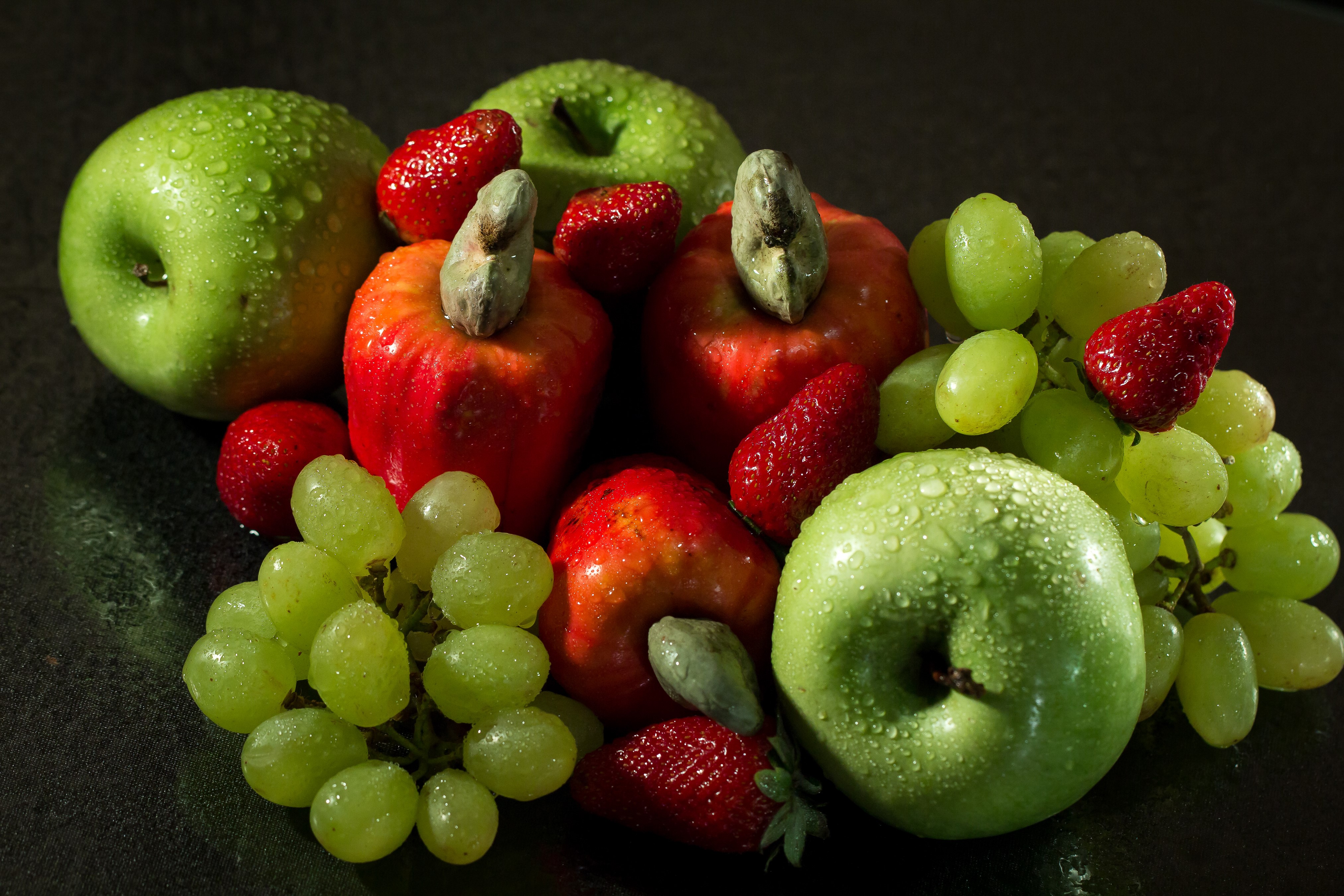 4K Fruit: Apples, Grapes, and Strawberries with Water Drops HD Wallpaper