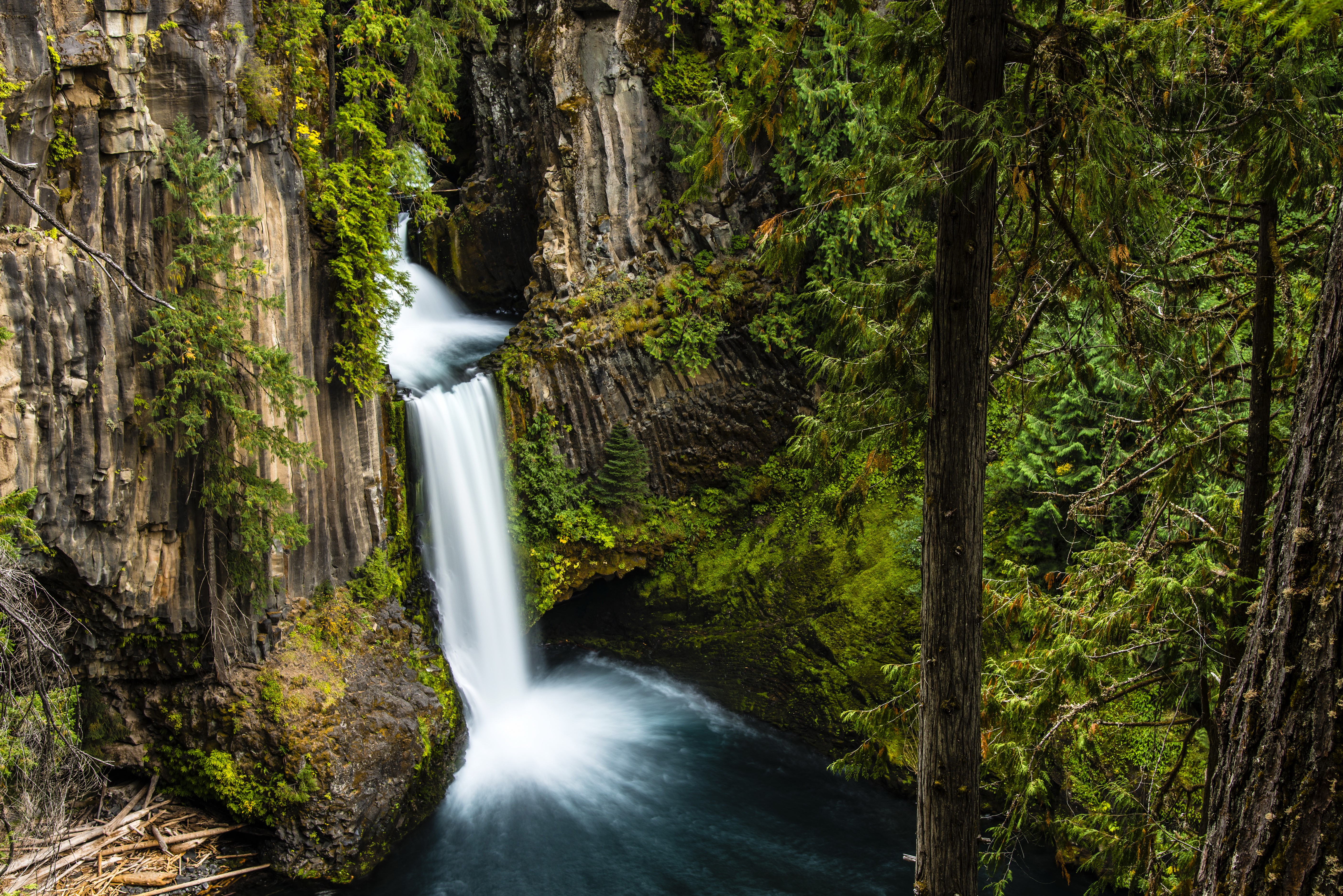 Toketee Falls Oregon USA Forests Waterfalls HD Wallpaper