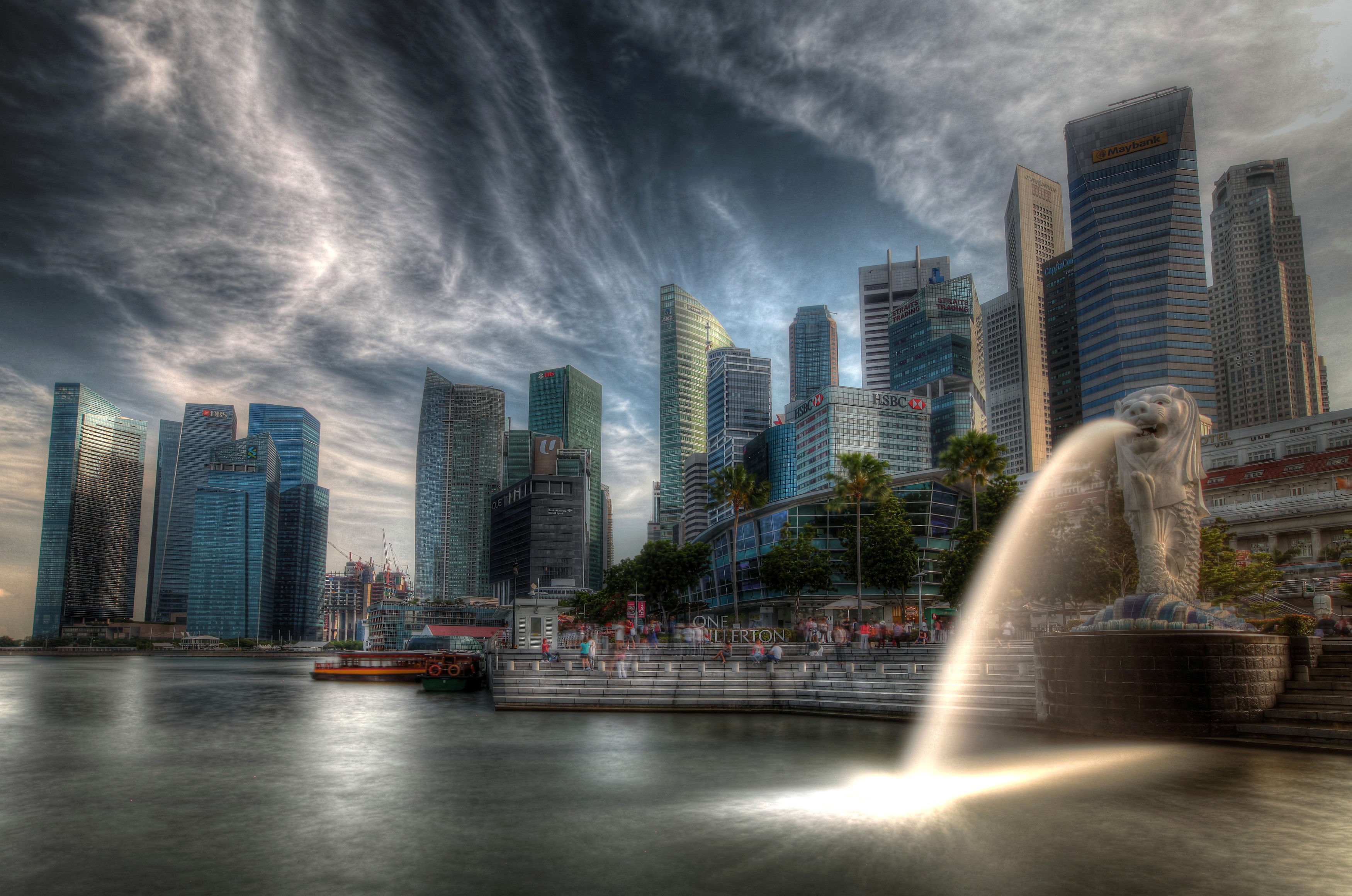 Singapore skyline with Merlion fountain and skyscrapers HD Wallpaper