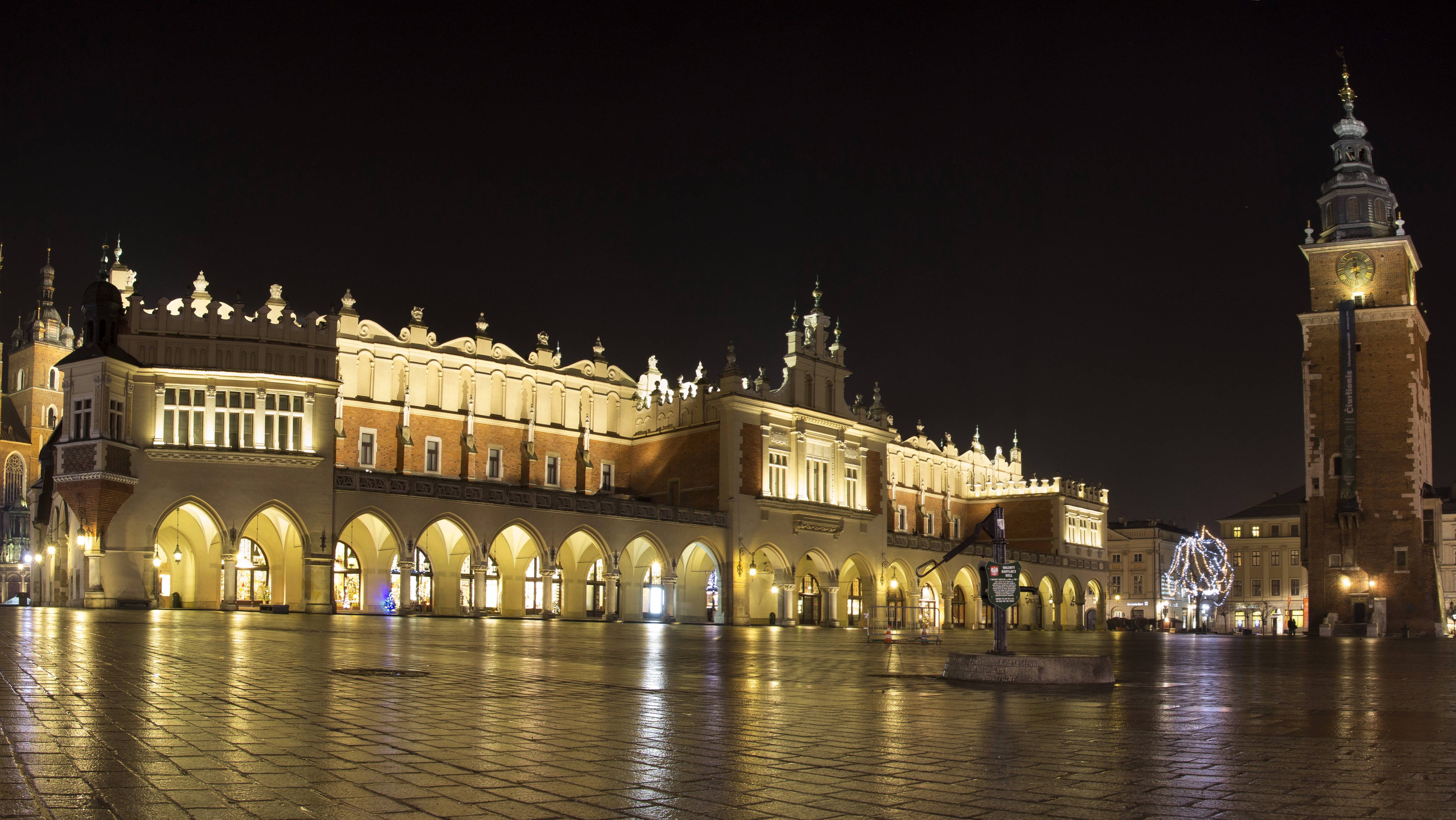 Krakow Town Square at Night, Poland HD Wallpaper