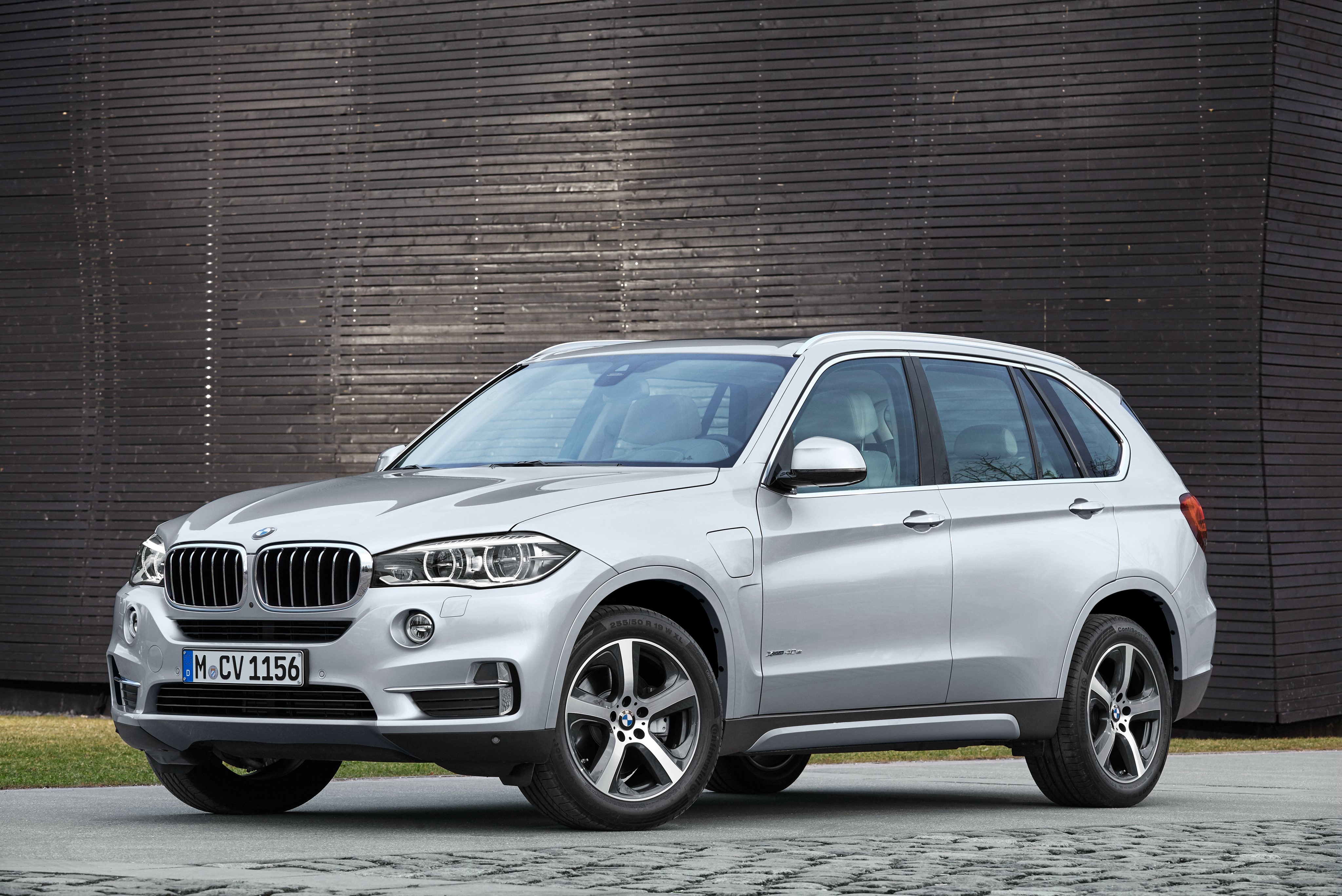 4K 2015 BMW X5 xDrive F15 Silver HD Wallpaper