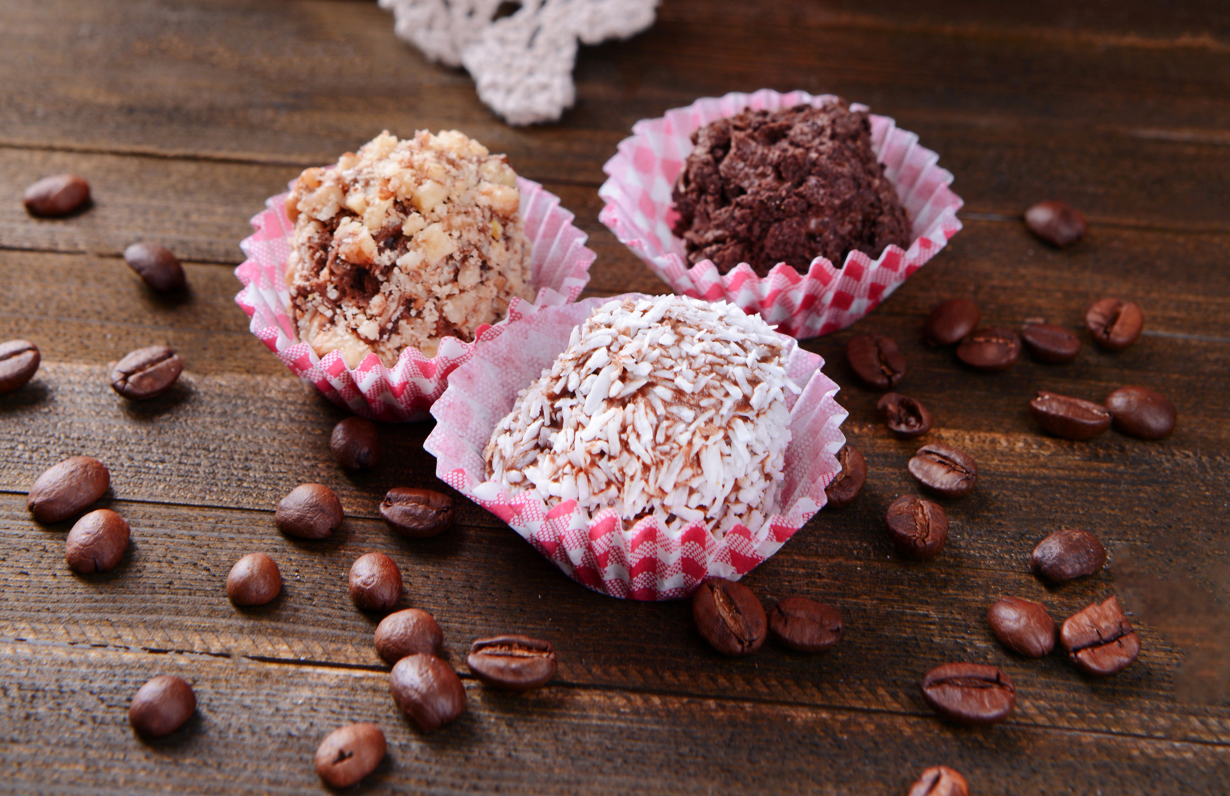 Three assorted candies with coffee beans HD Wallpaper