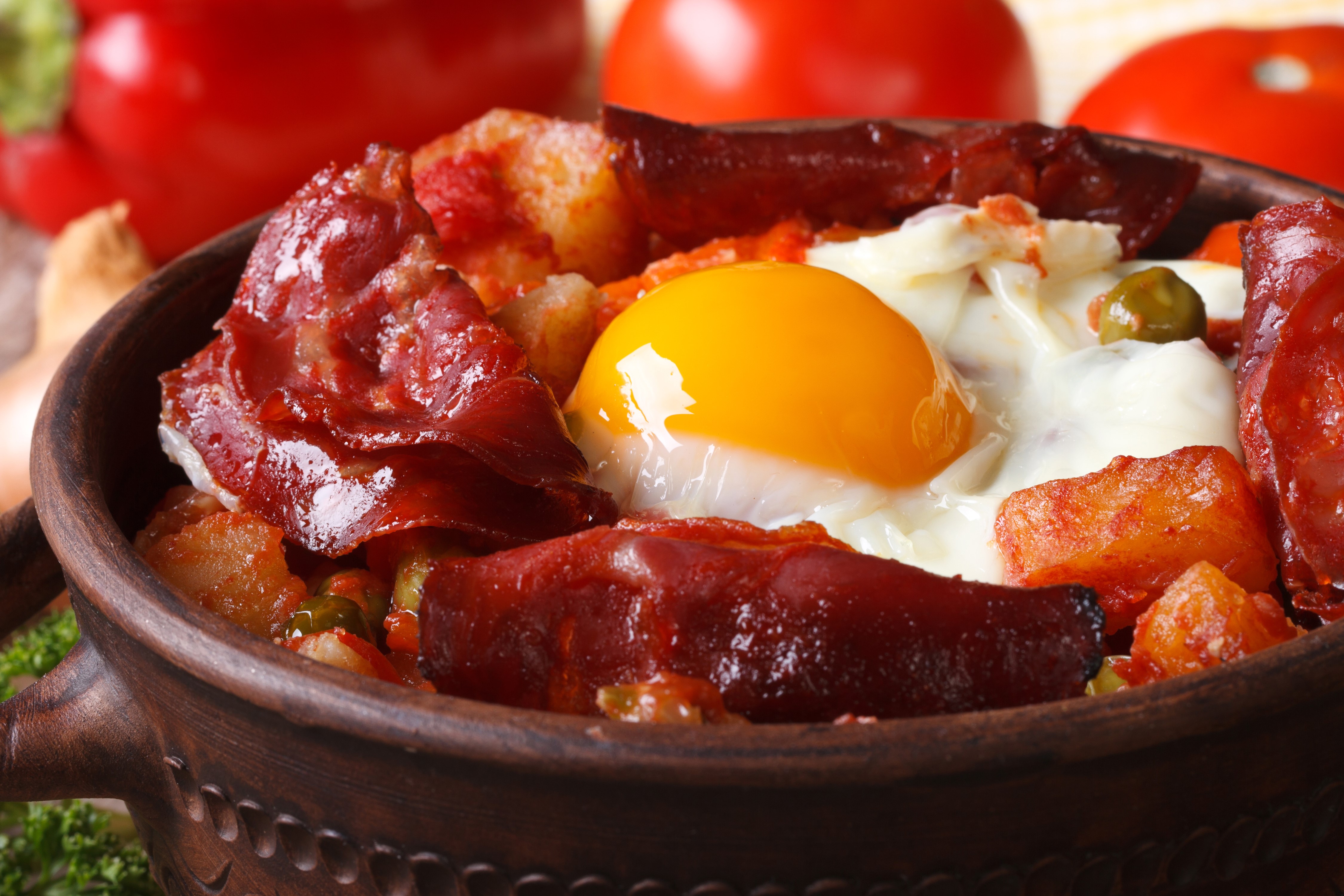 4K Meat products, Bacon, Fried egg HD Wallpaper