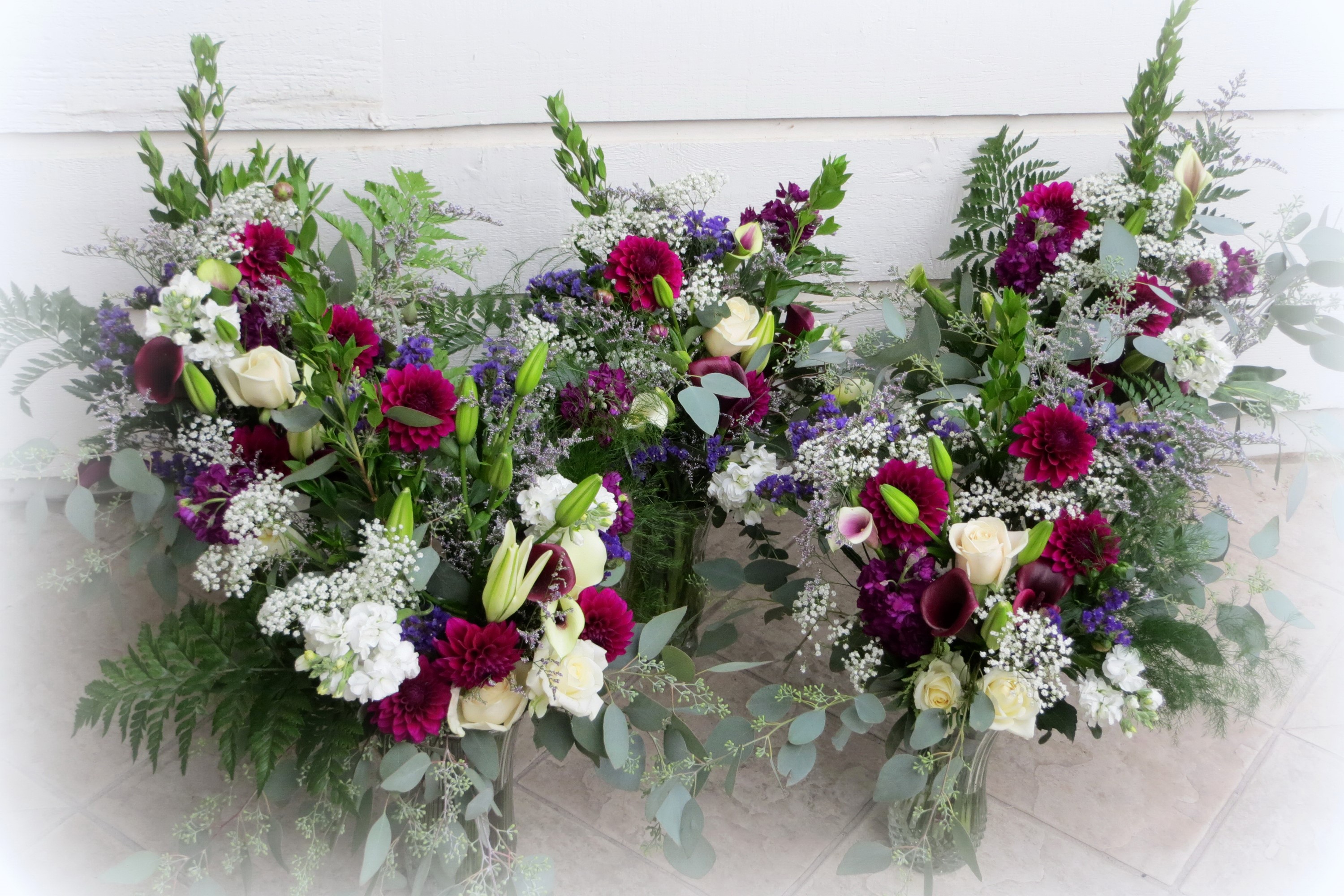 Floral bouquets with dahlias, tulips, and calla lilies HD Wallpaper