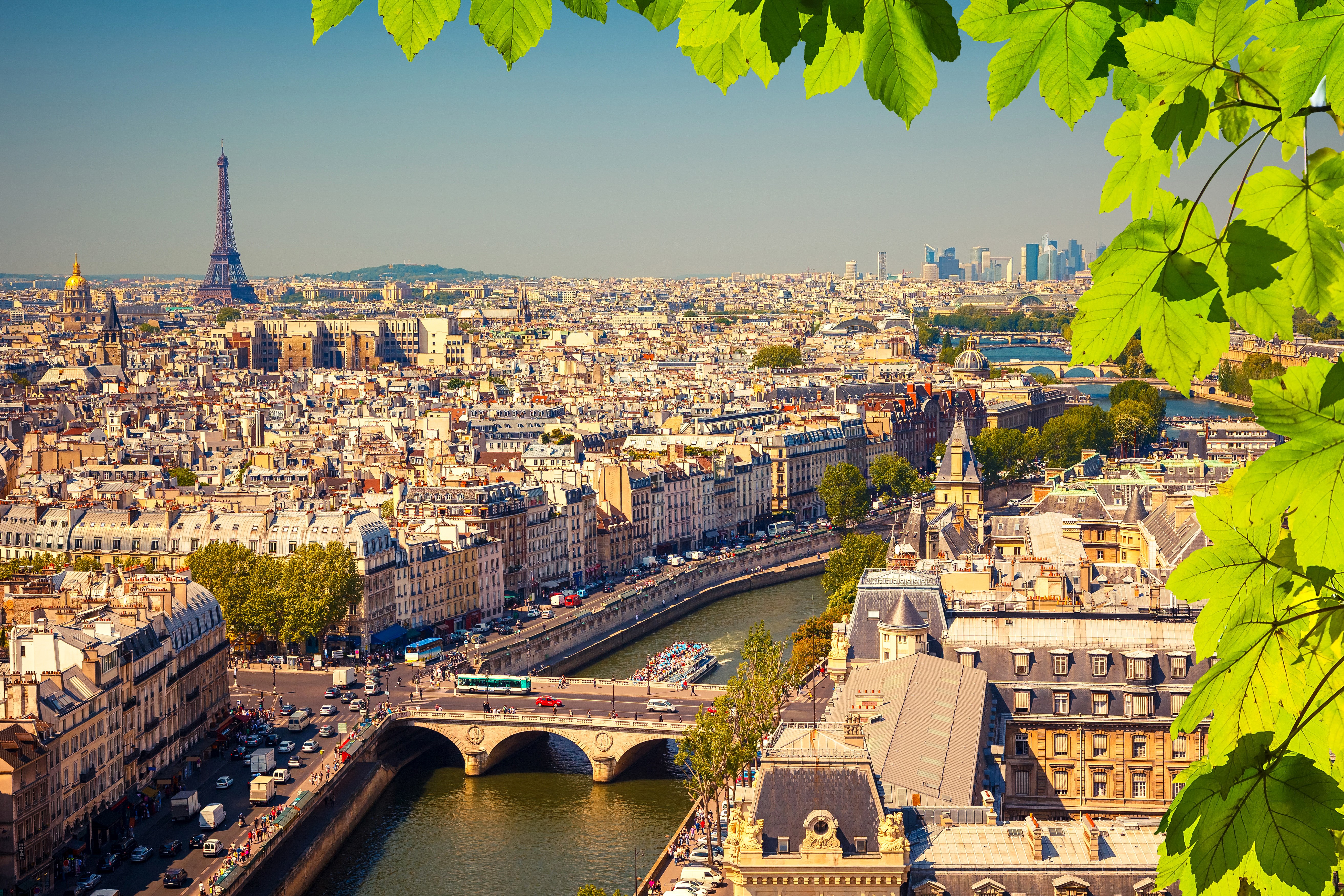 Paris cityscape with Eiffel Tower and Seine River HD Wallpaper