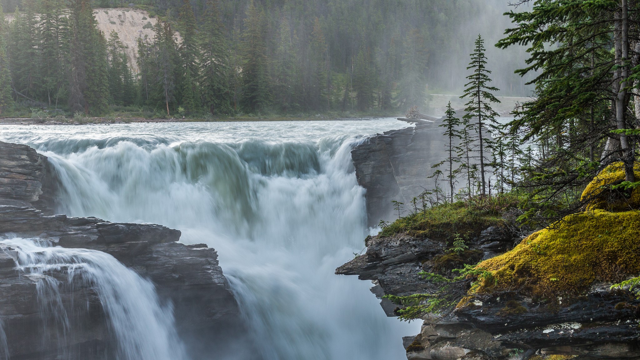 Athabasca Falls Waterfall in Jasper National Park HD Wallpaper