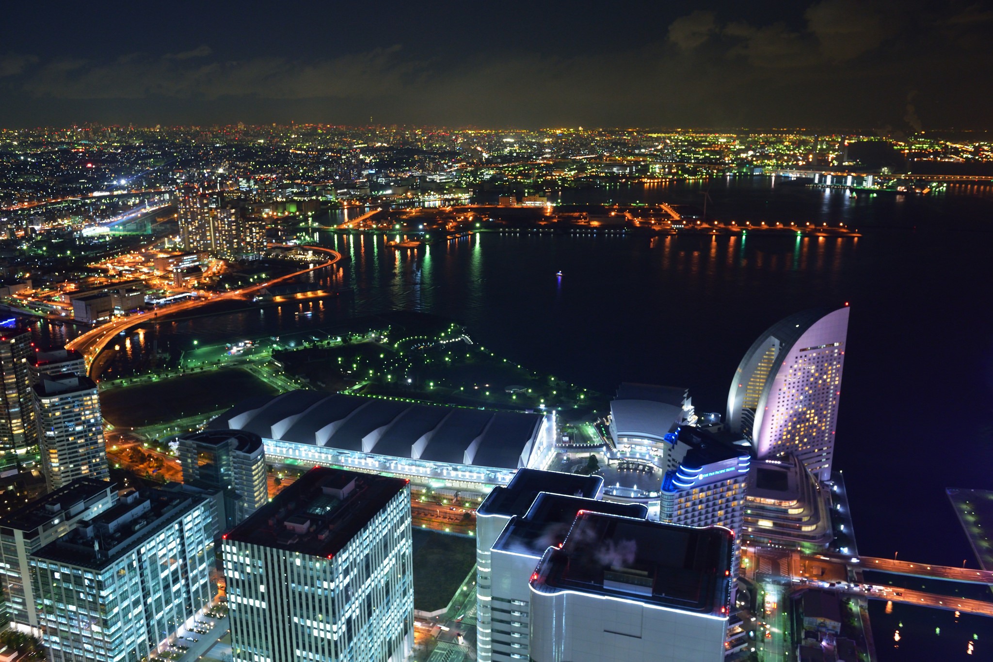Yokohama cityscape at night from above, Japan HD Wallpaper