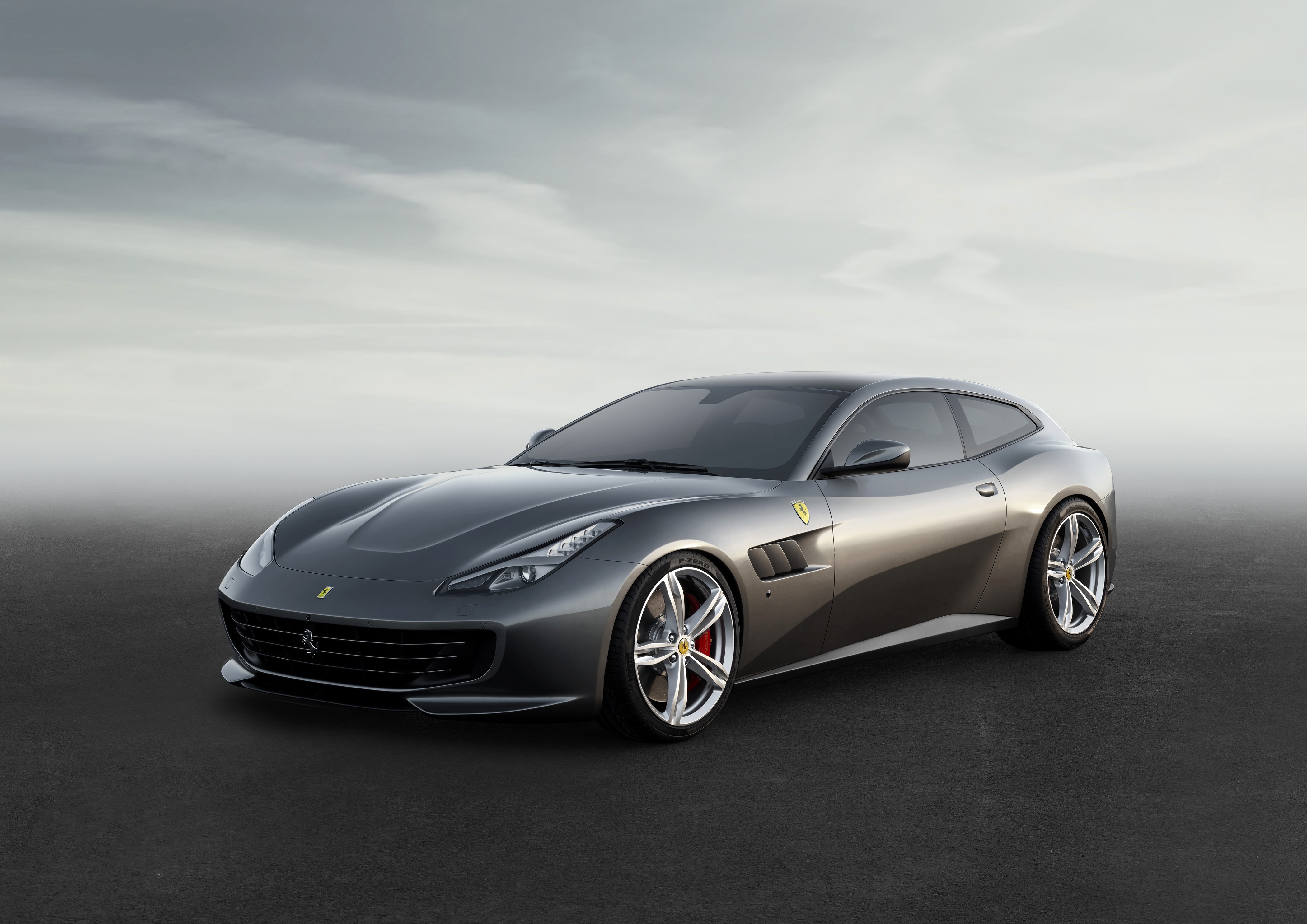 Ferrari GTC4 Lusso 2016 HD Wallpaper