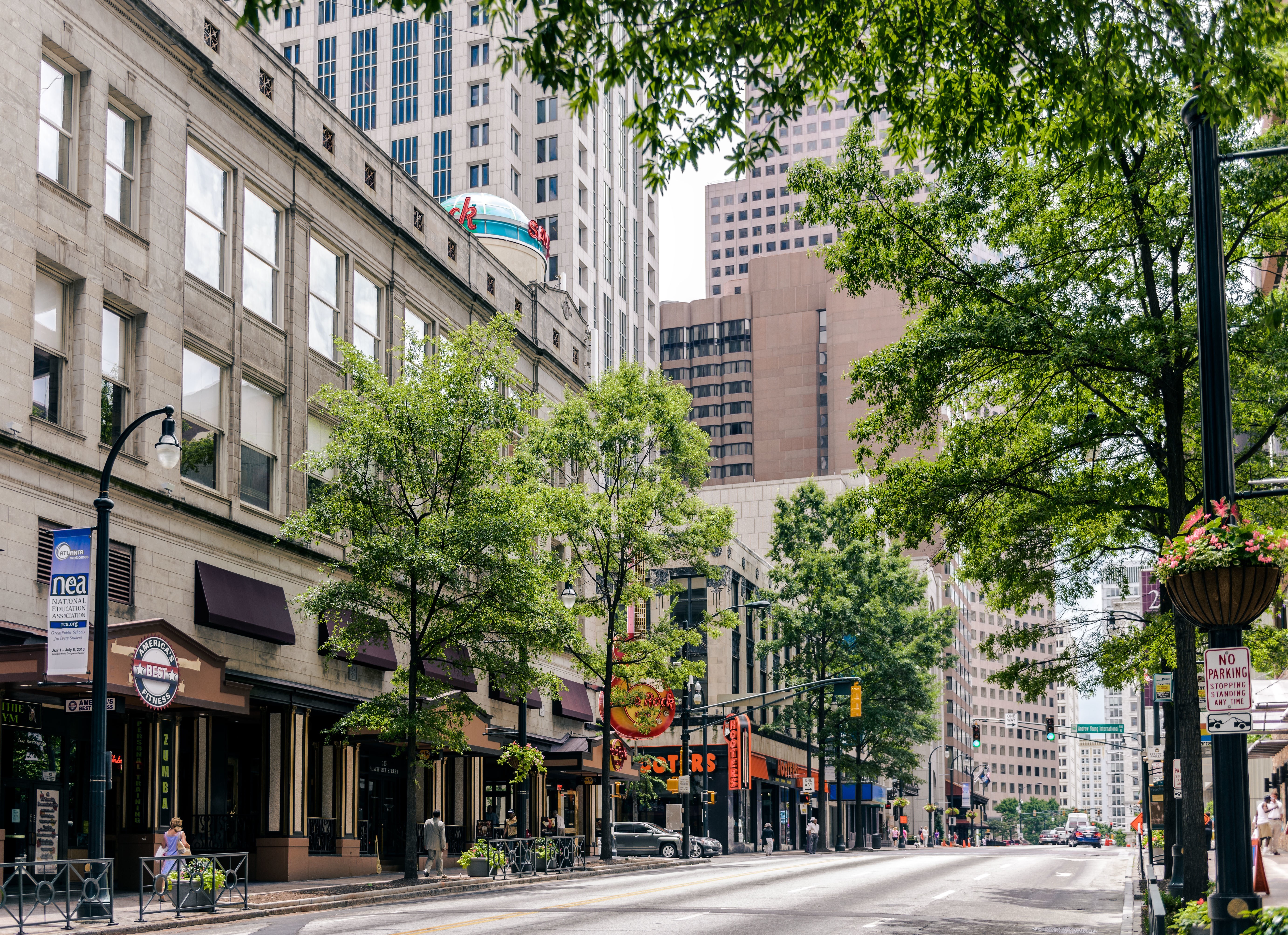Street view in Atlanta, Georgia, USA HD Wallpaper