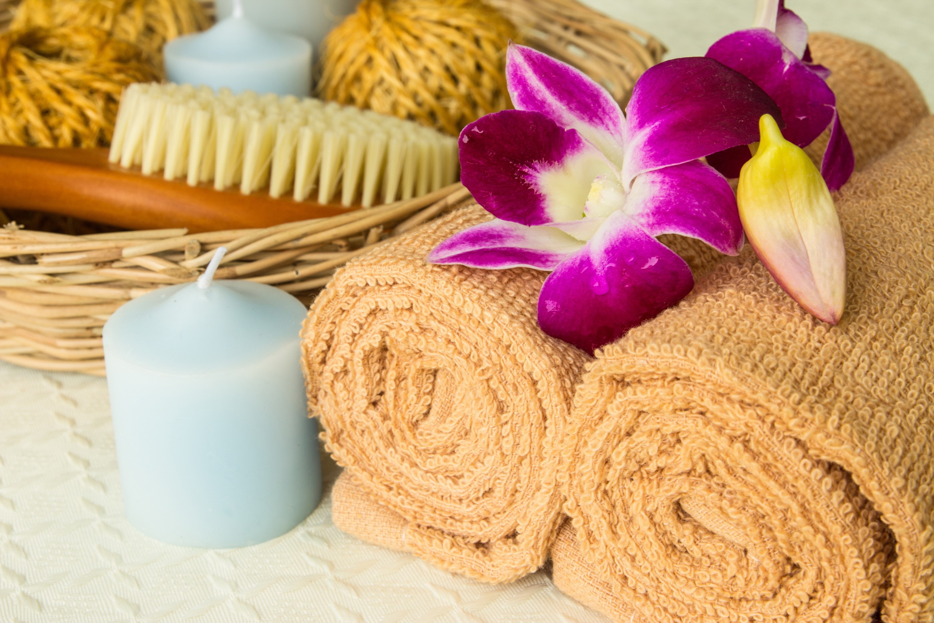 Spa items with orchid and candles HD Wallpaper