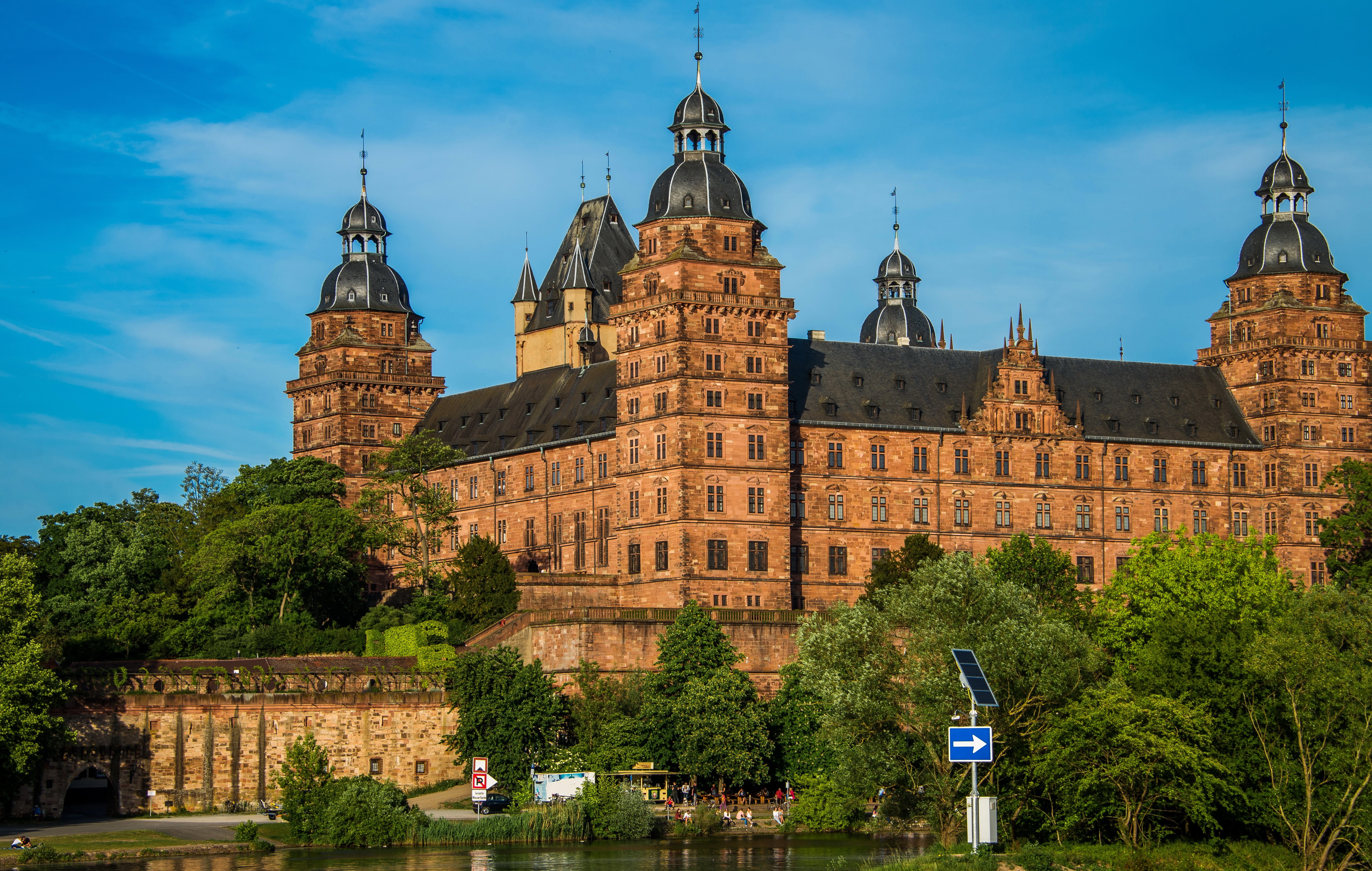 Schloss Johannisburg Castle in Bavaria, Germany HD Wallpaper