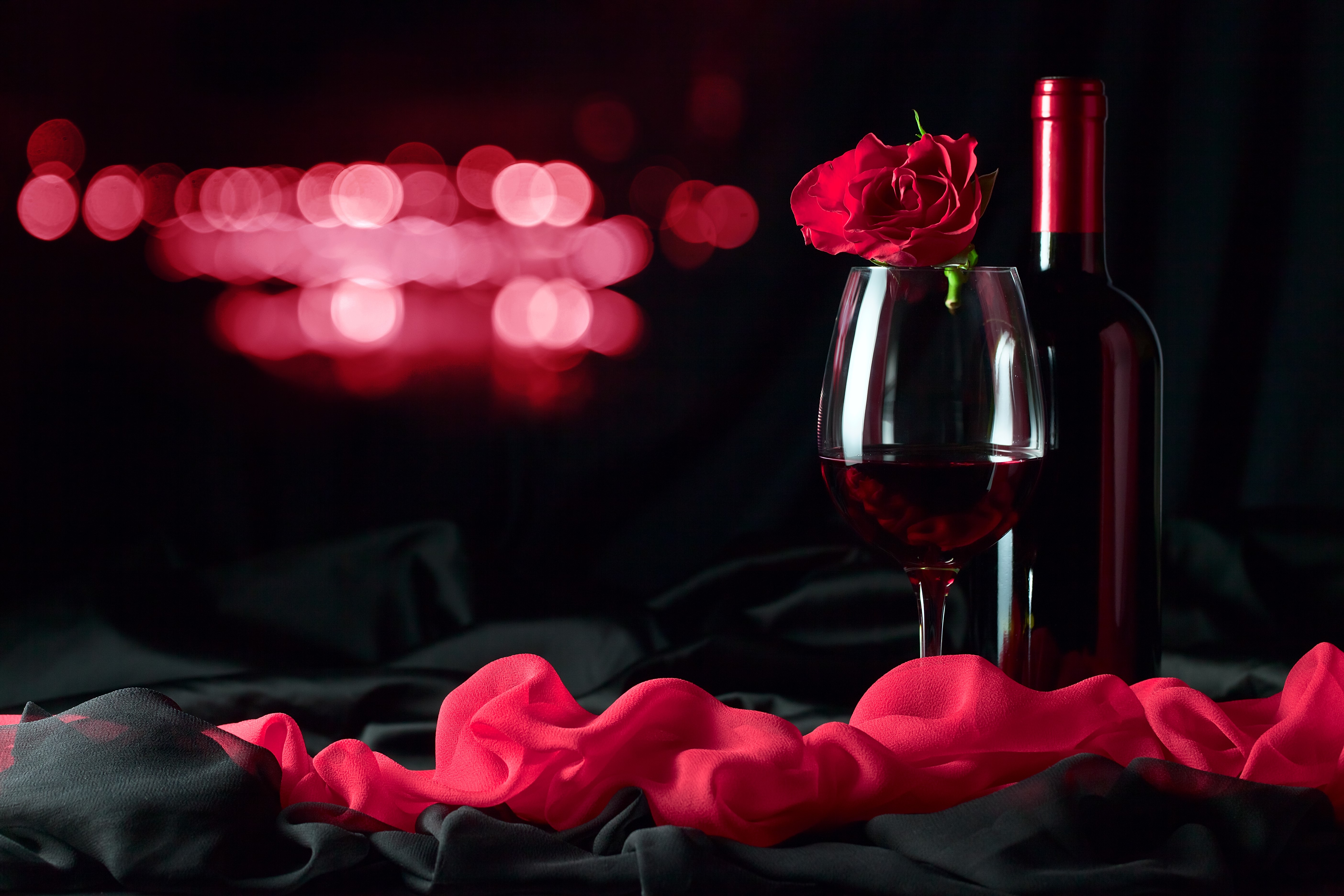 Red wine bottle and glass with rose HD Wallpaper