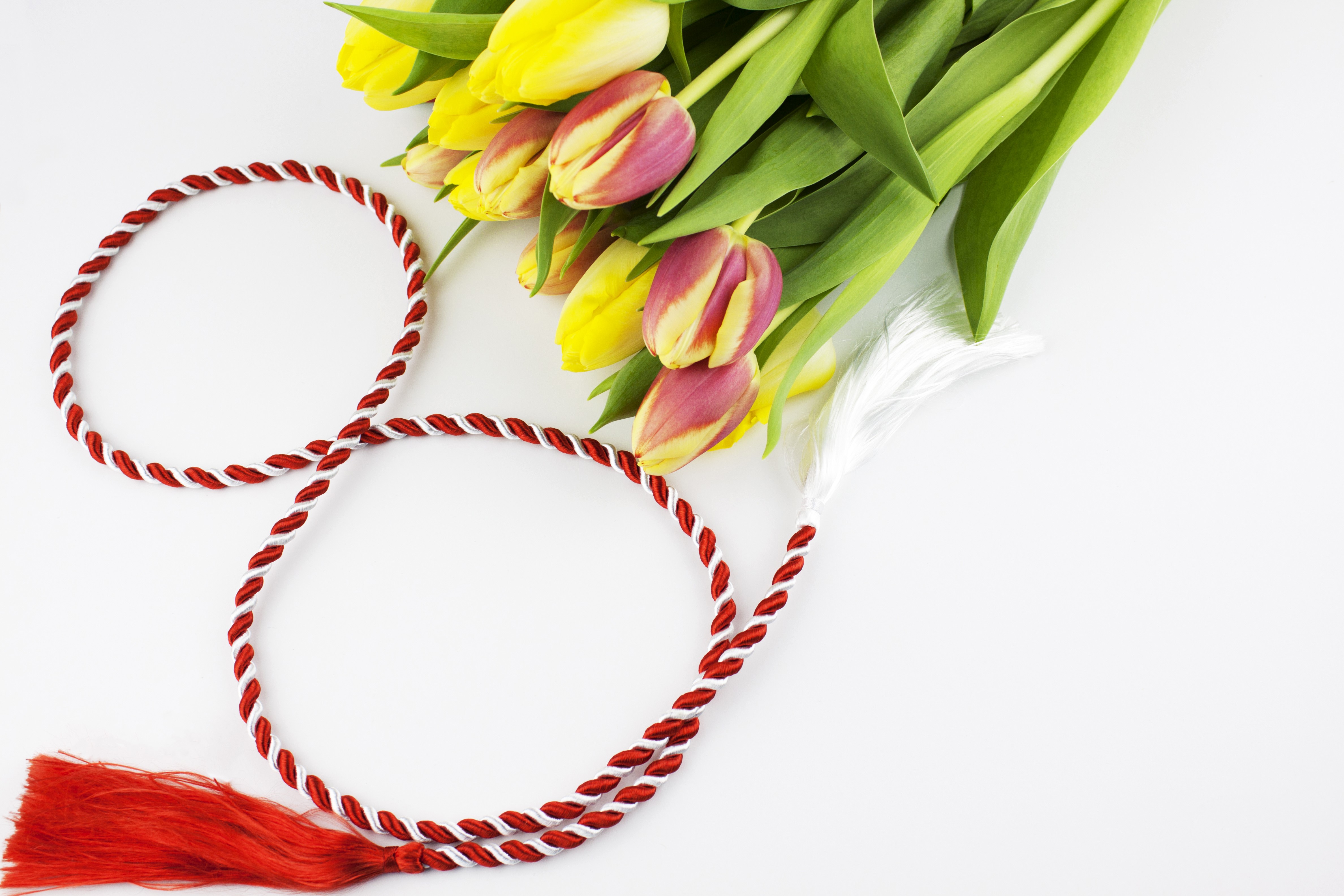 4K March 8 Tulips and Martenitsa HD Wallpaper