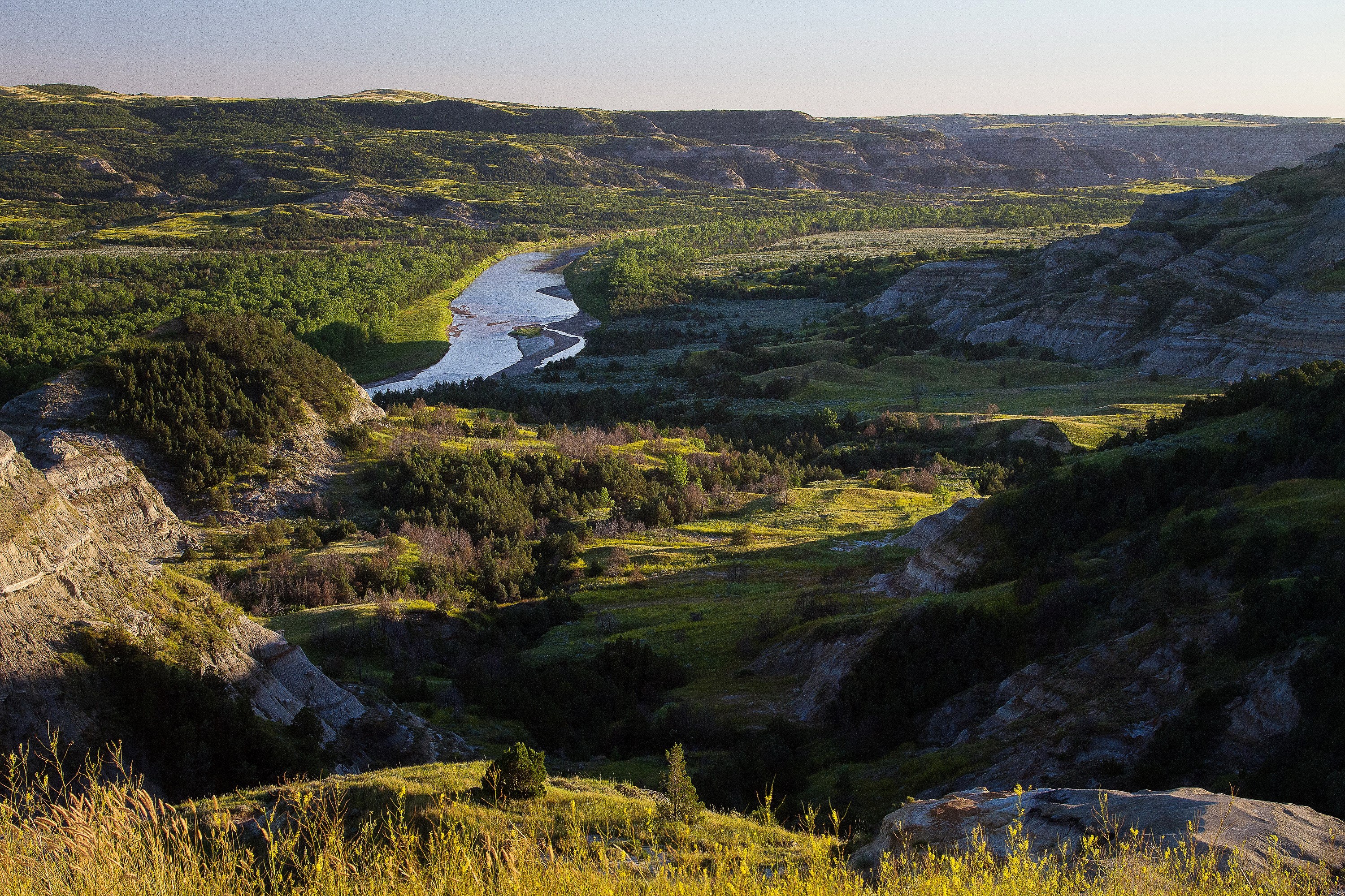 Theodore Roosevelt National Park River Valley Scenery HD Wallpaper
