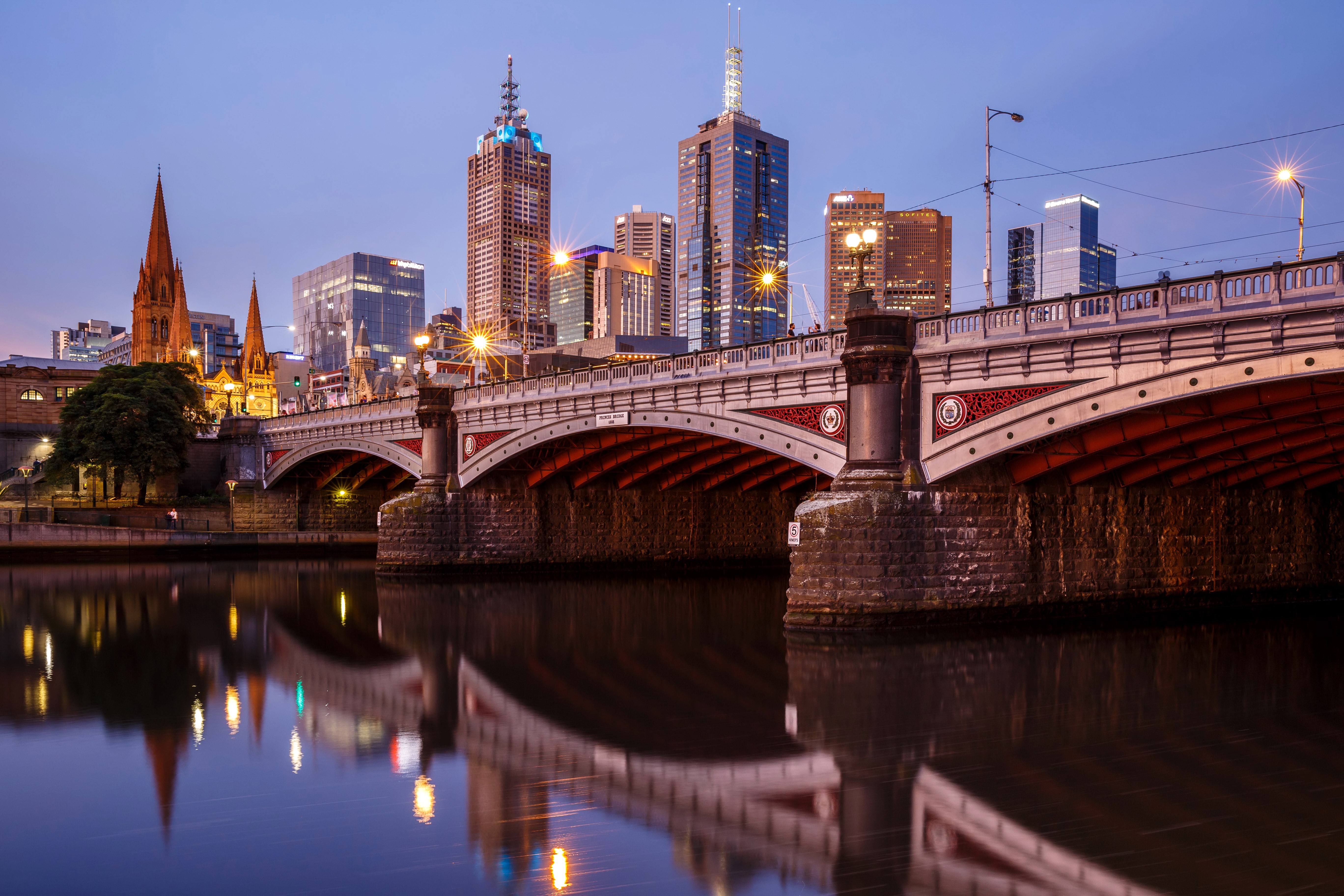 Princes Bridge, Melbourne, Australia at Dusk HD Wallpaper
