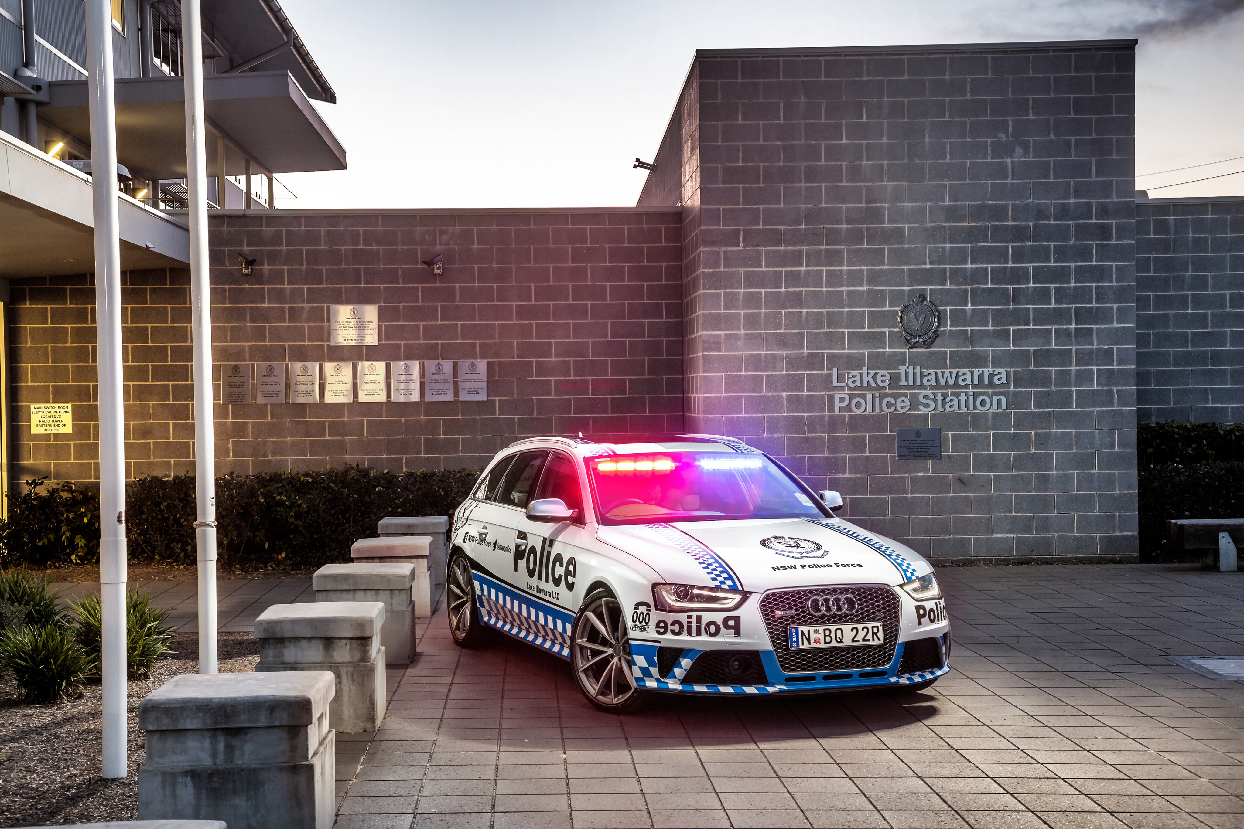 Audi RS 4 Avant Police Car at Lake Illawarra Police Station HD Wallpaper