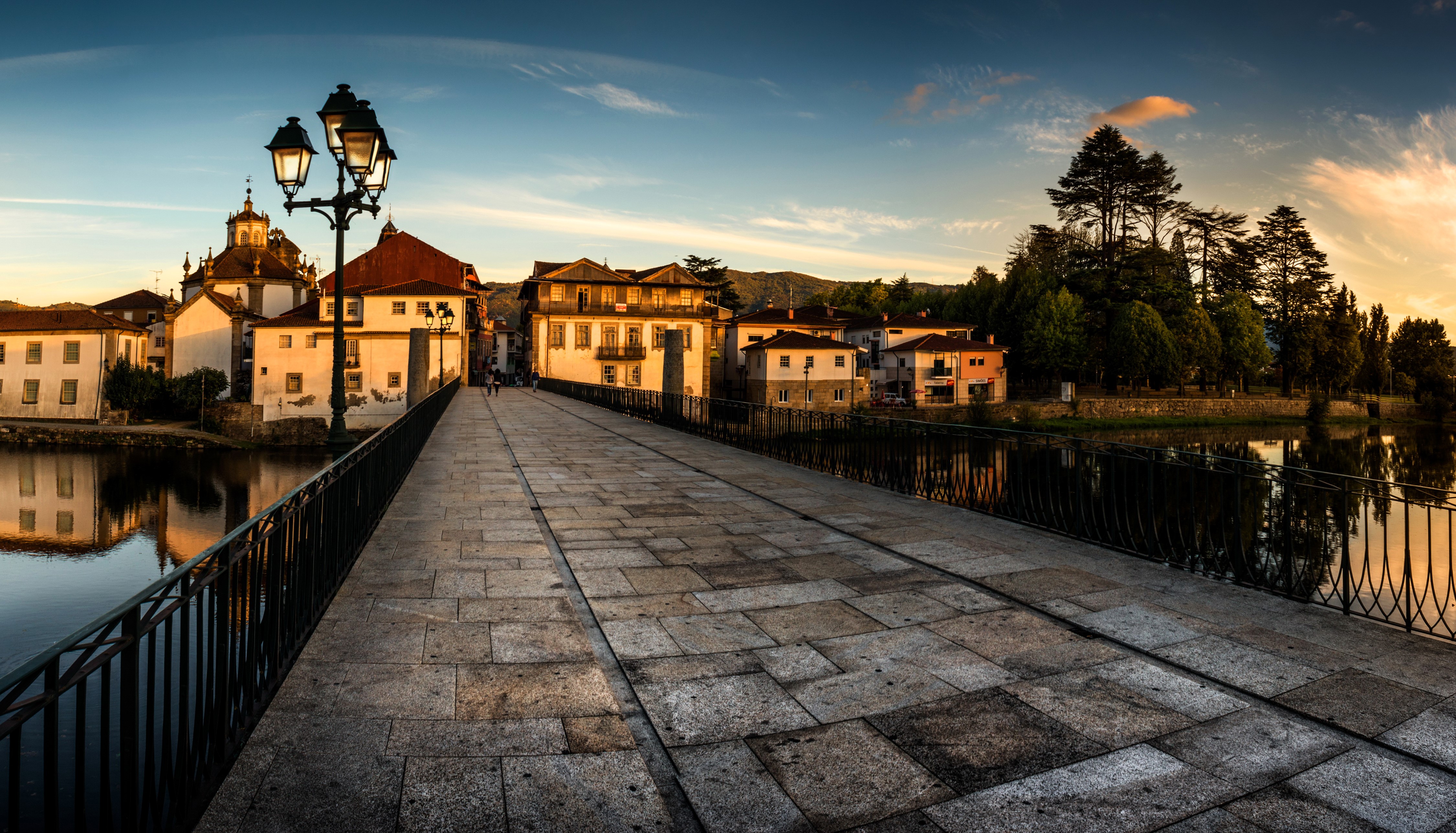 Roman Bridge Chaves, Portugal at Evening HD Wallpaper