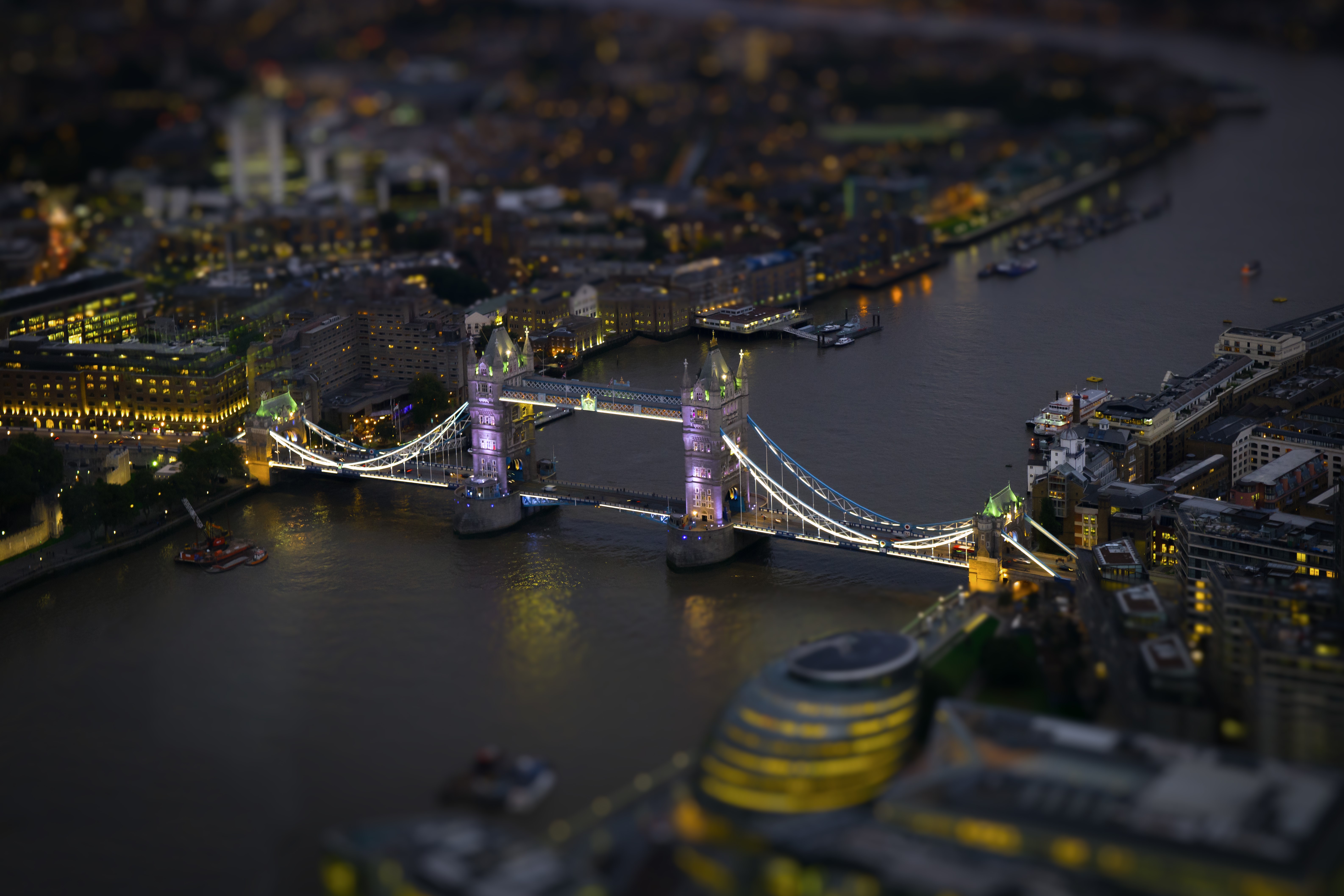 Tower Bridge, London at Night HD Wallpaper