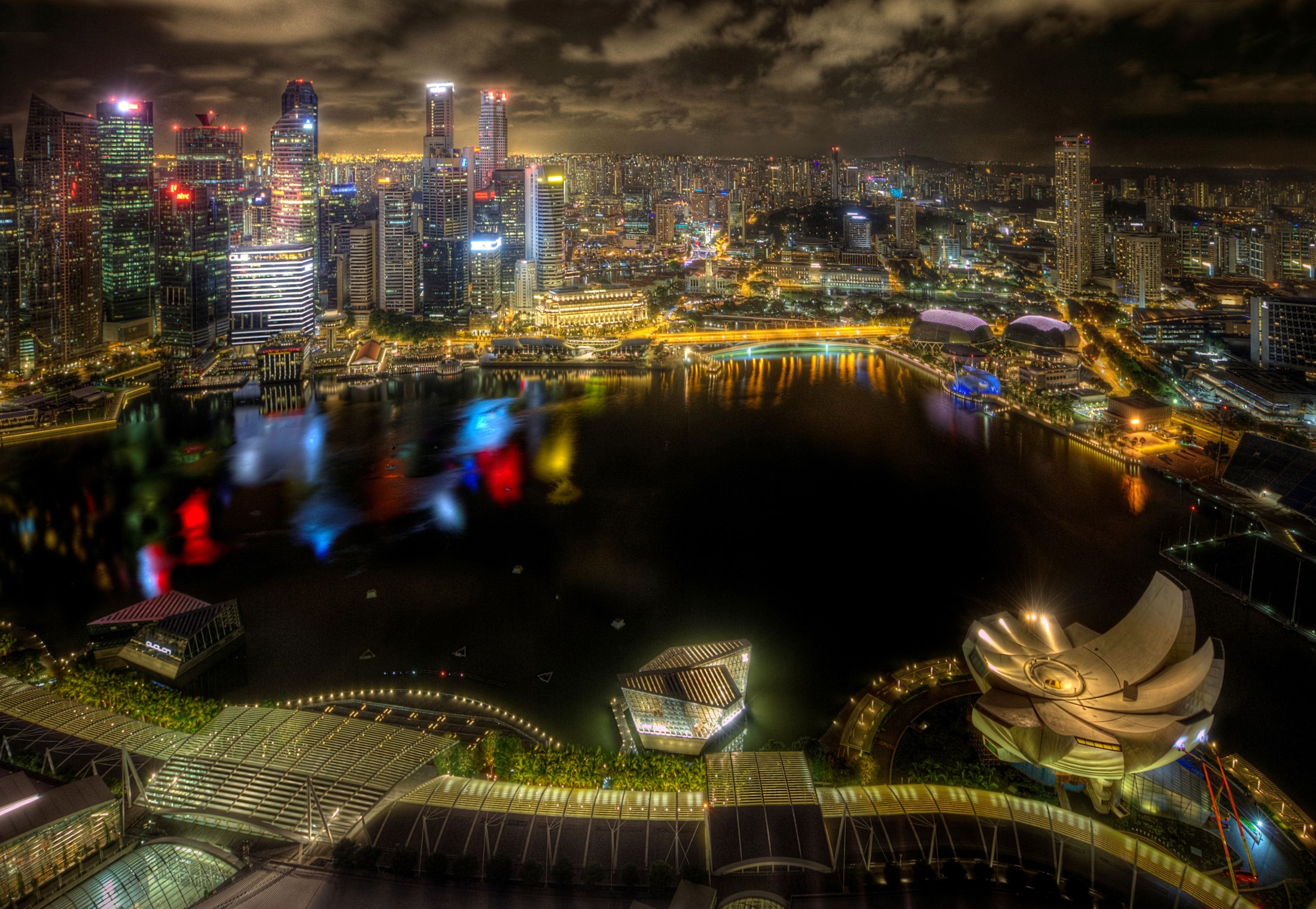 Singapore skyline at night with Marina Bay Sands HD Wallpaper