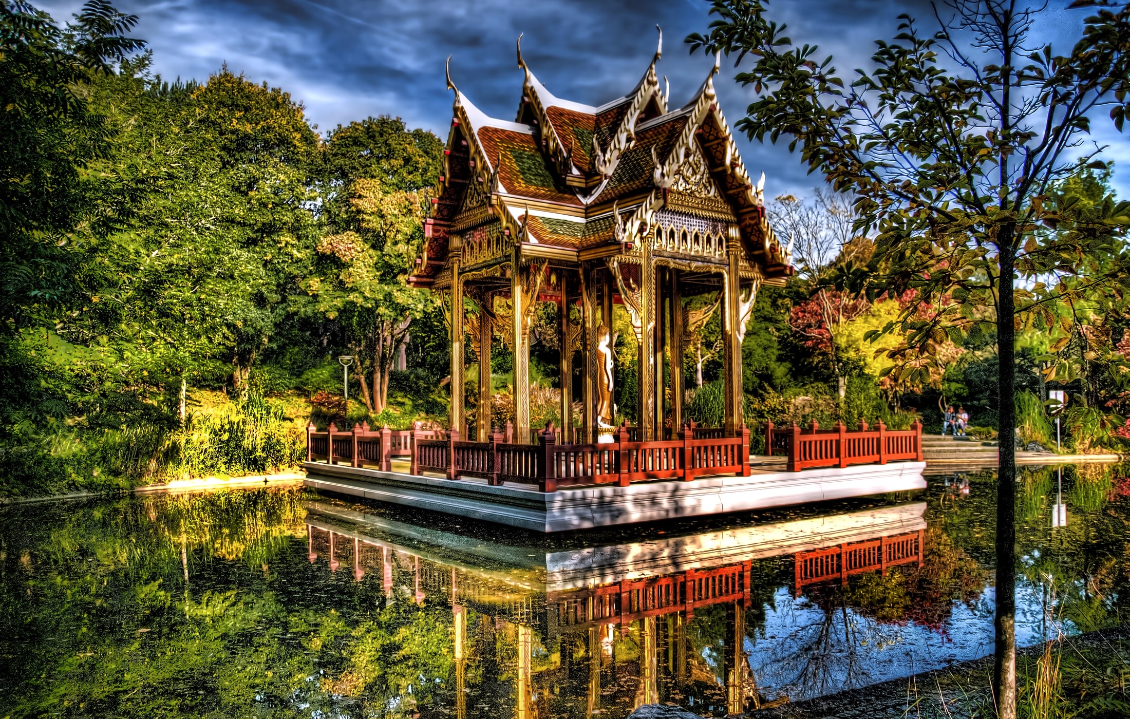 Thai Pagoda on a Pond in Sendling-Westpark, Munich, Germany HD Wallpaper