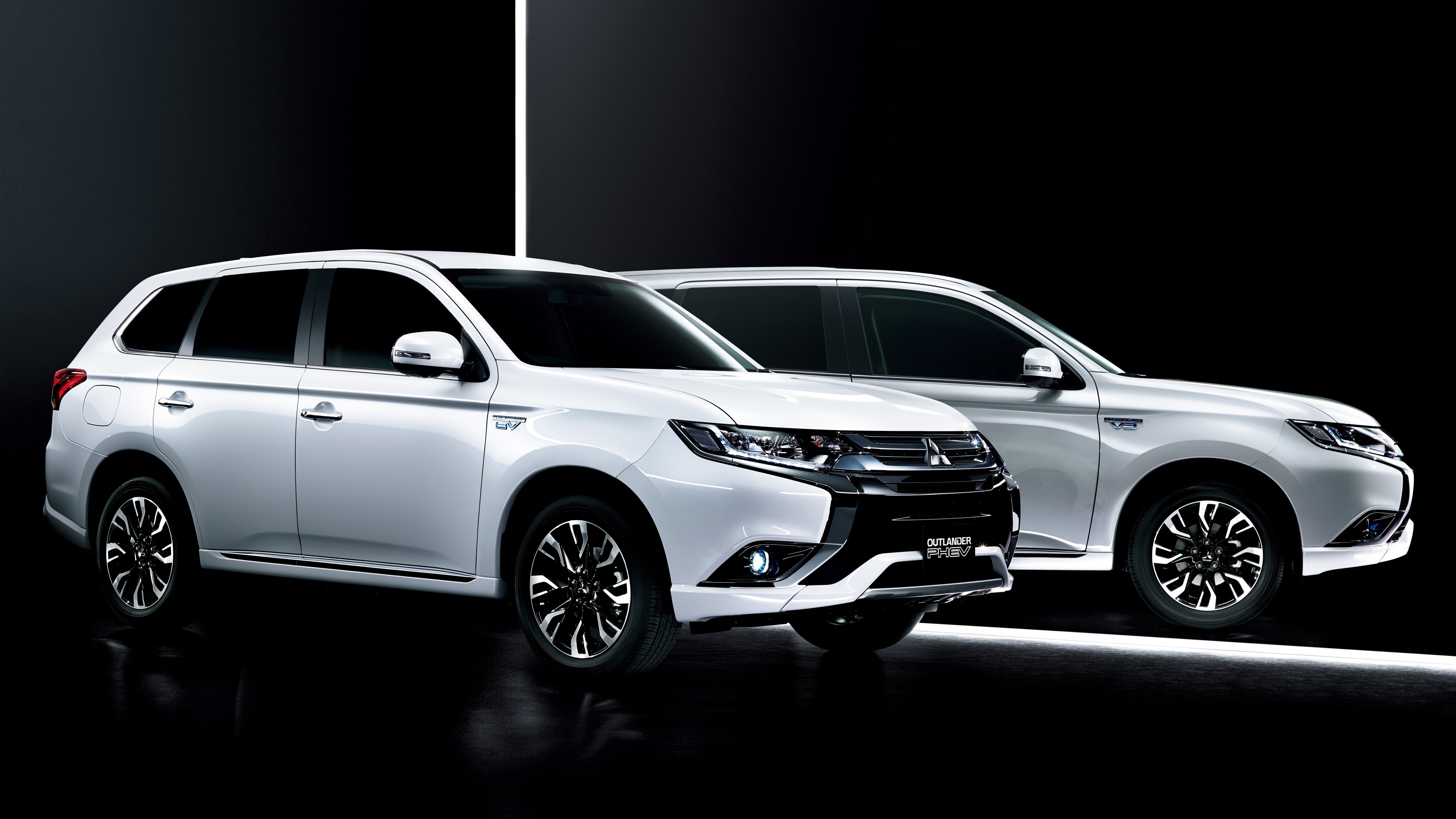 4K 2015 Mitsubishi Outlander PHEV JP-spec HD Wallpaper
