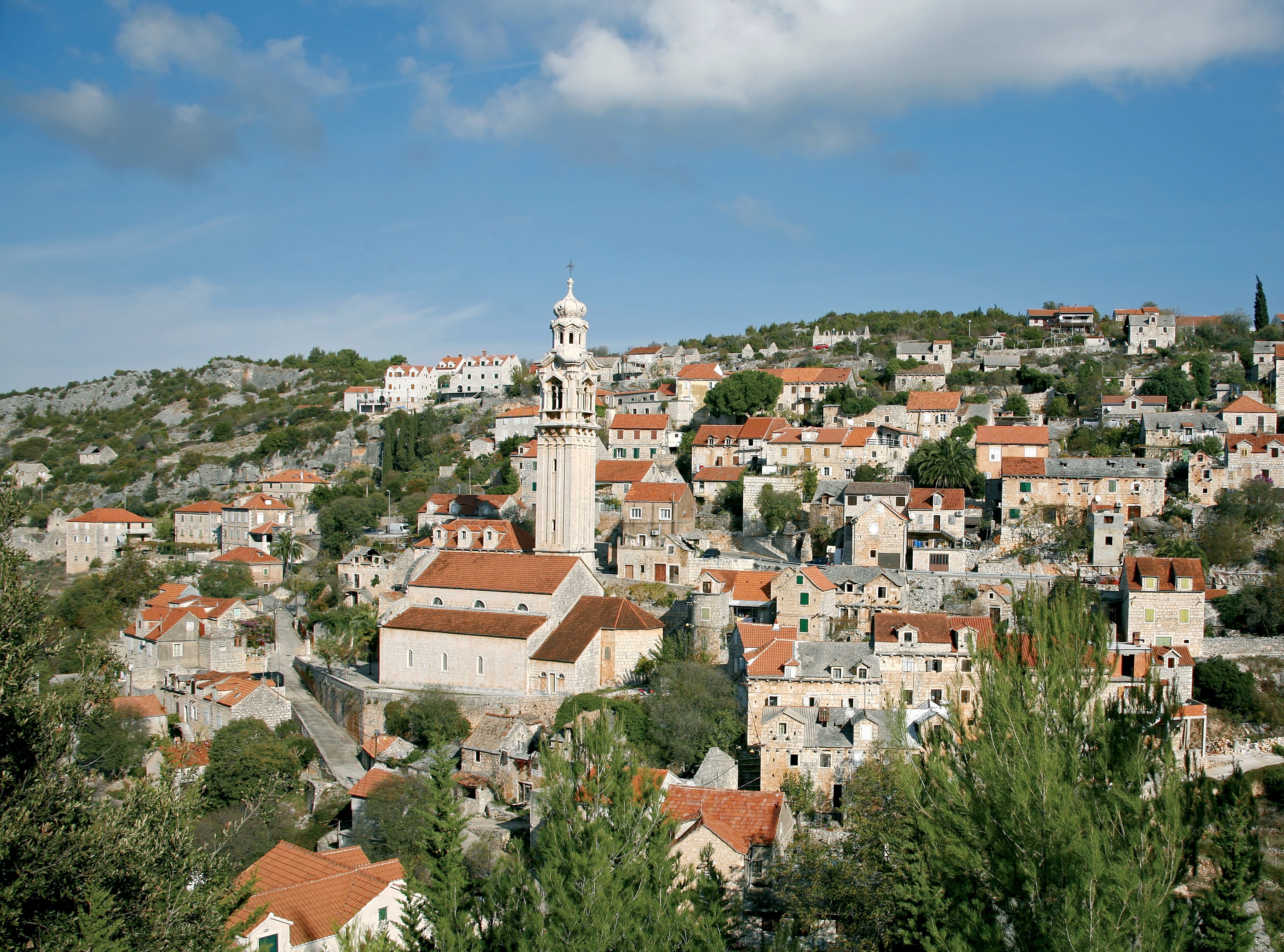 Village on island Brac, Croatia HD Wallpaper