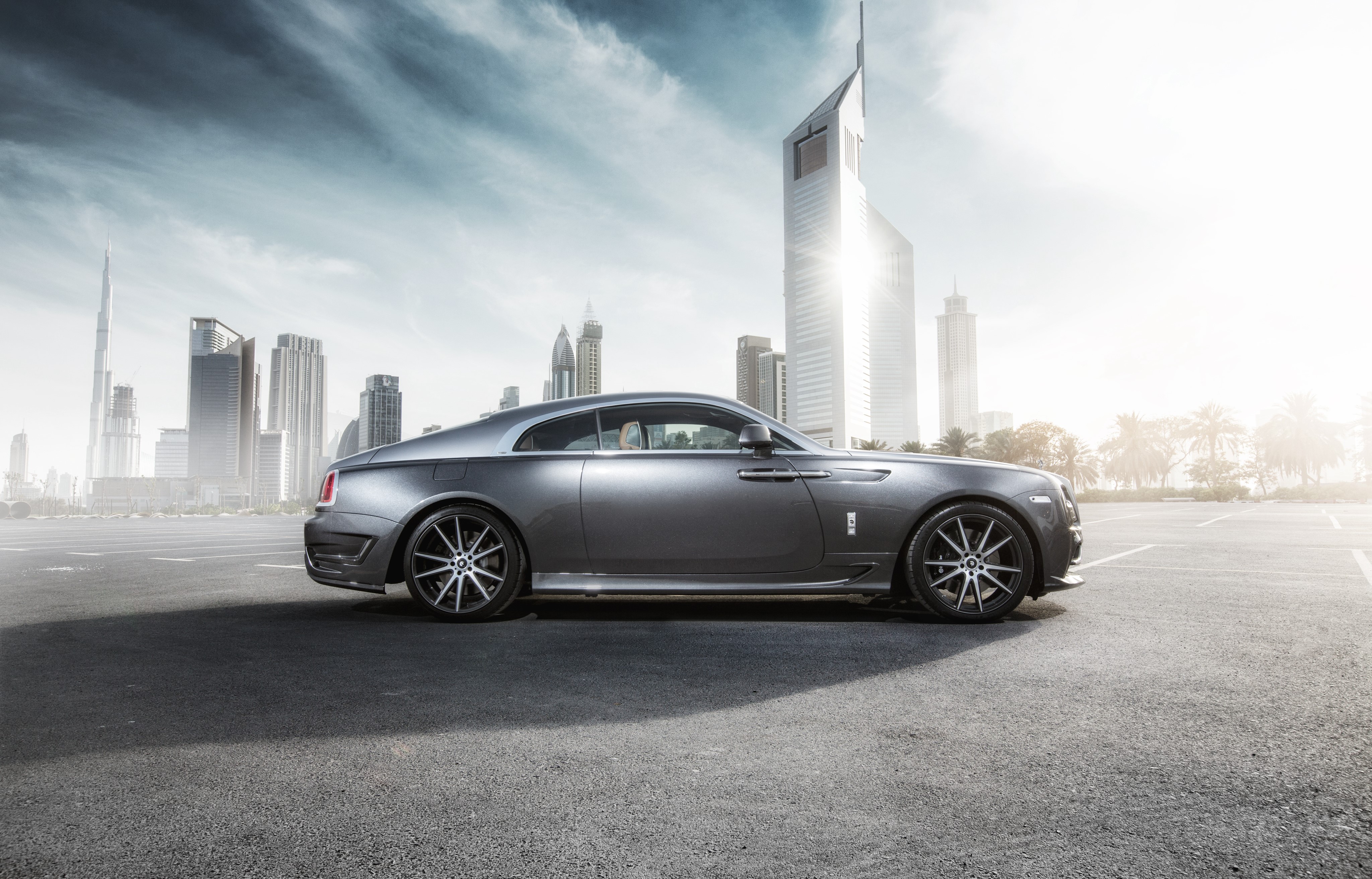 4K 2014 Rolls-Royce Wraith in Dubai HD Wallpaper