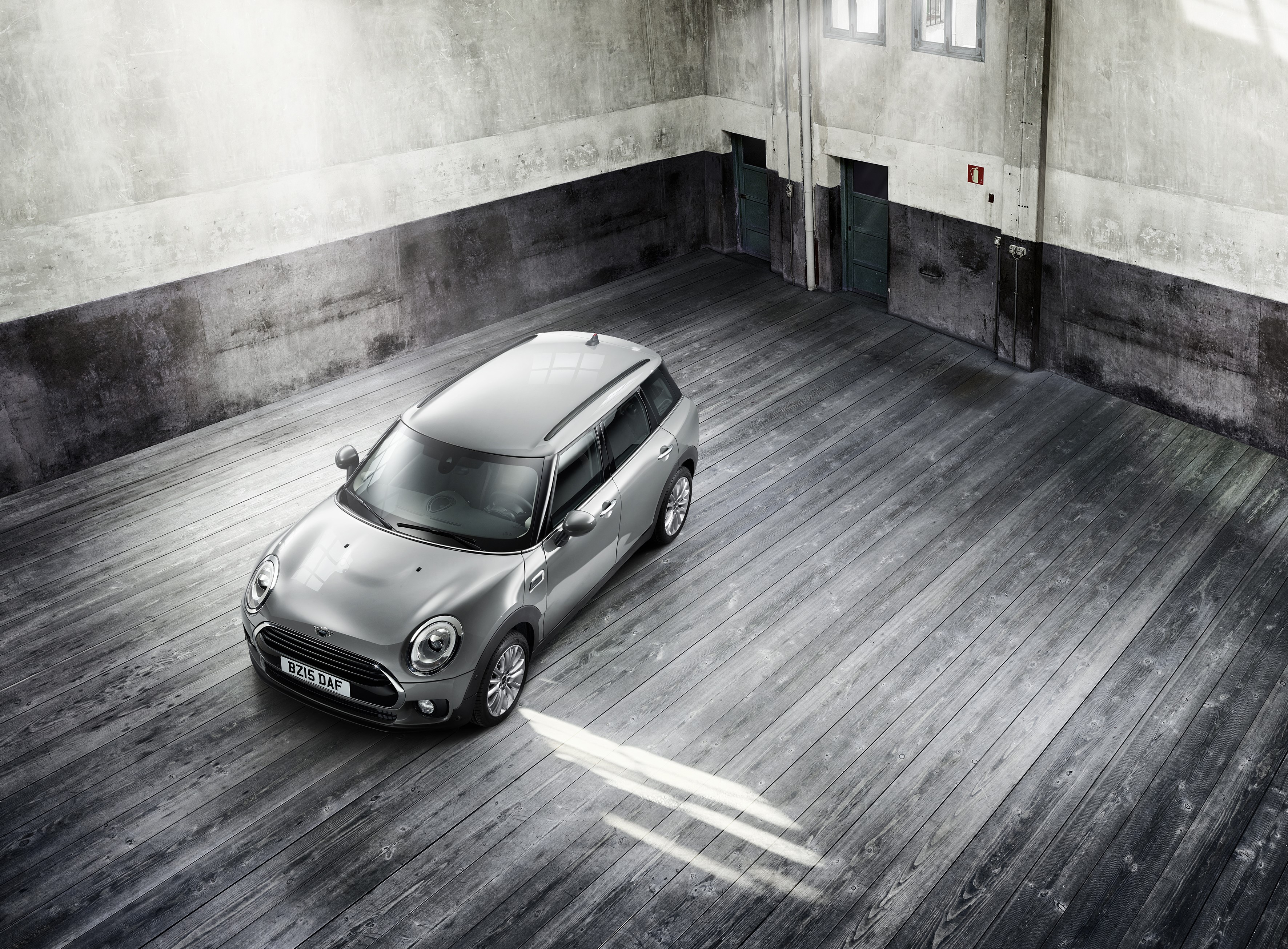 2015 Mini Cooper S Clubman F54 in a warehouse HD Wallpaper