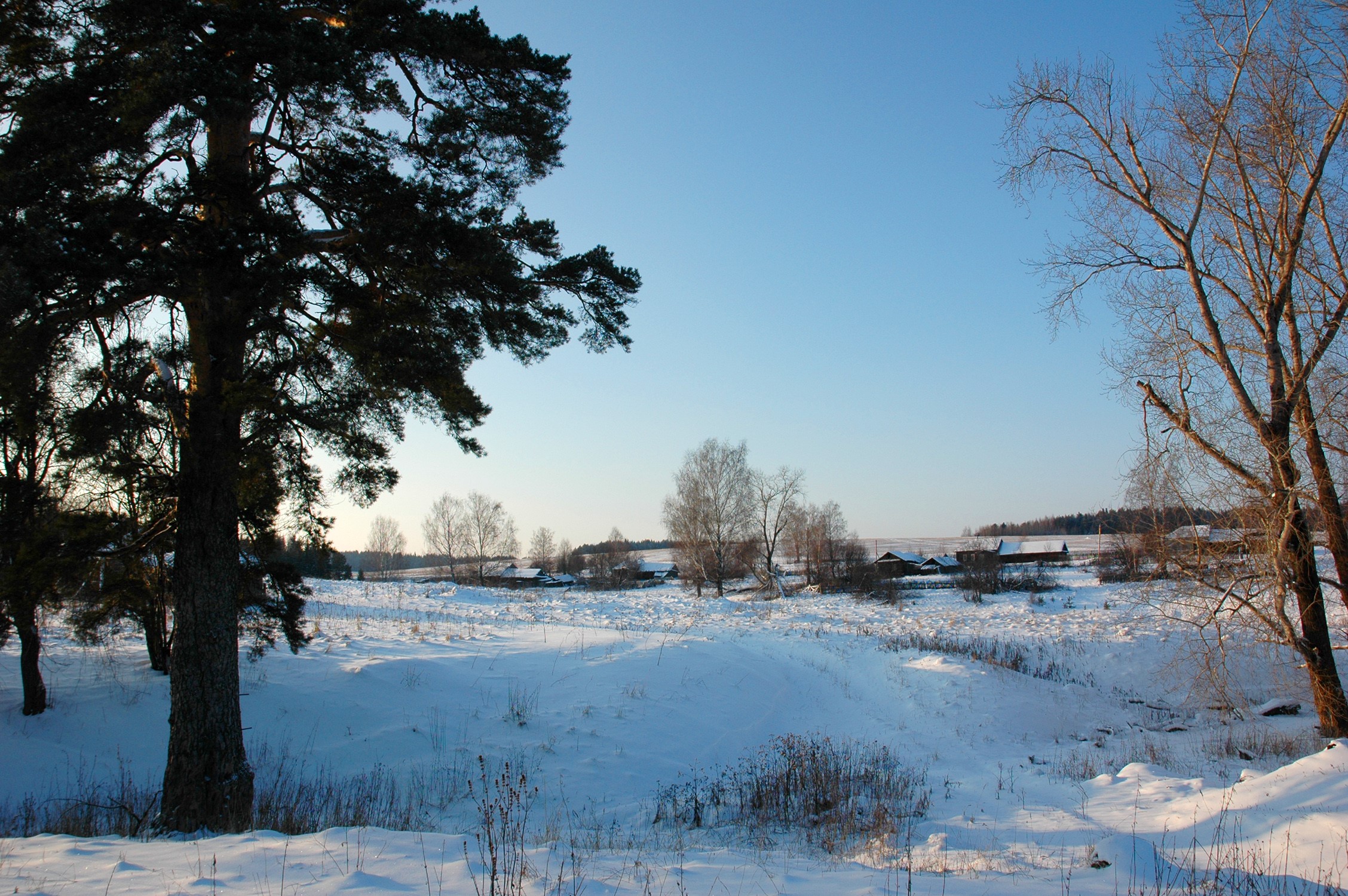 Winter village scene in Russia with snow HD Wallpaper