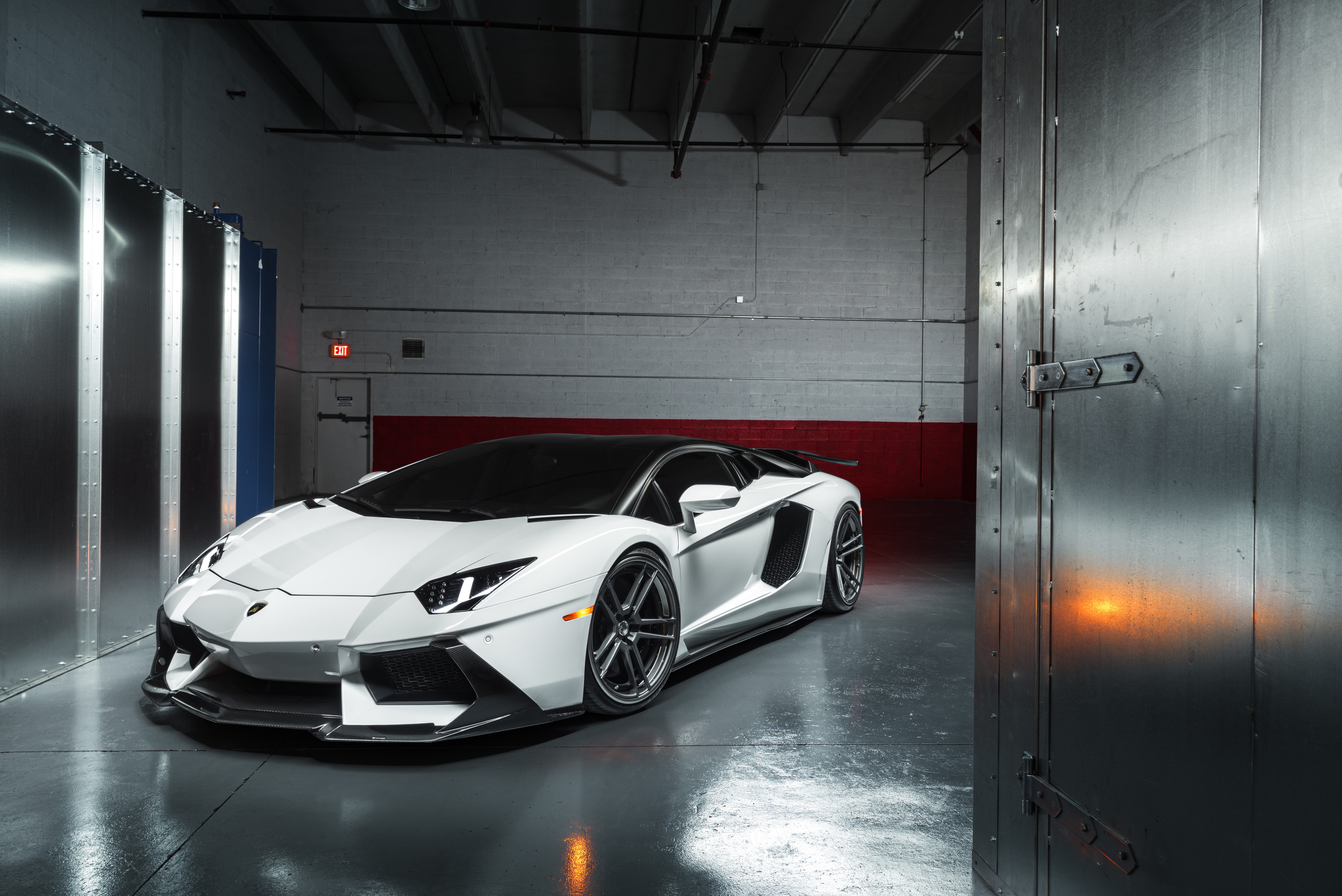 White Lamborghini Aventador LP700-4 ADV.1 HD Wallpaper