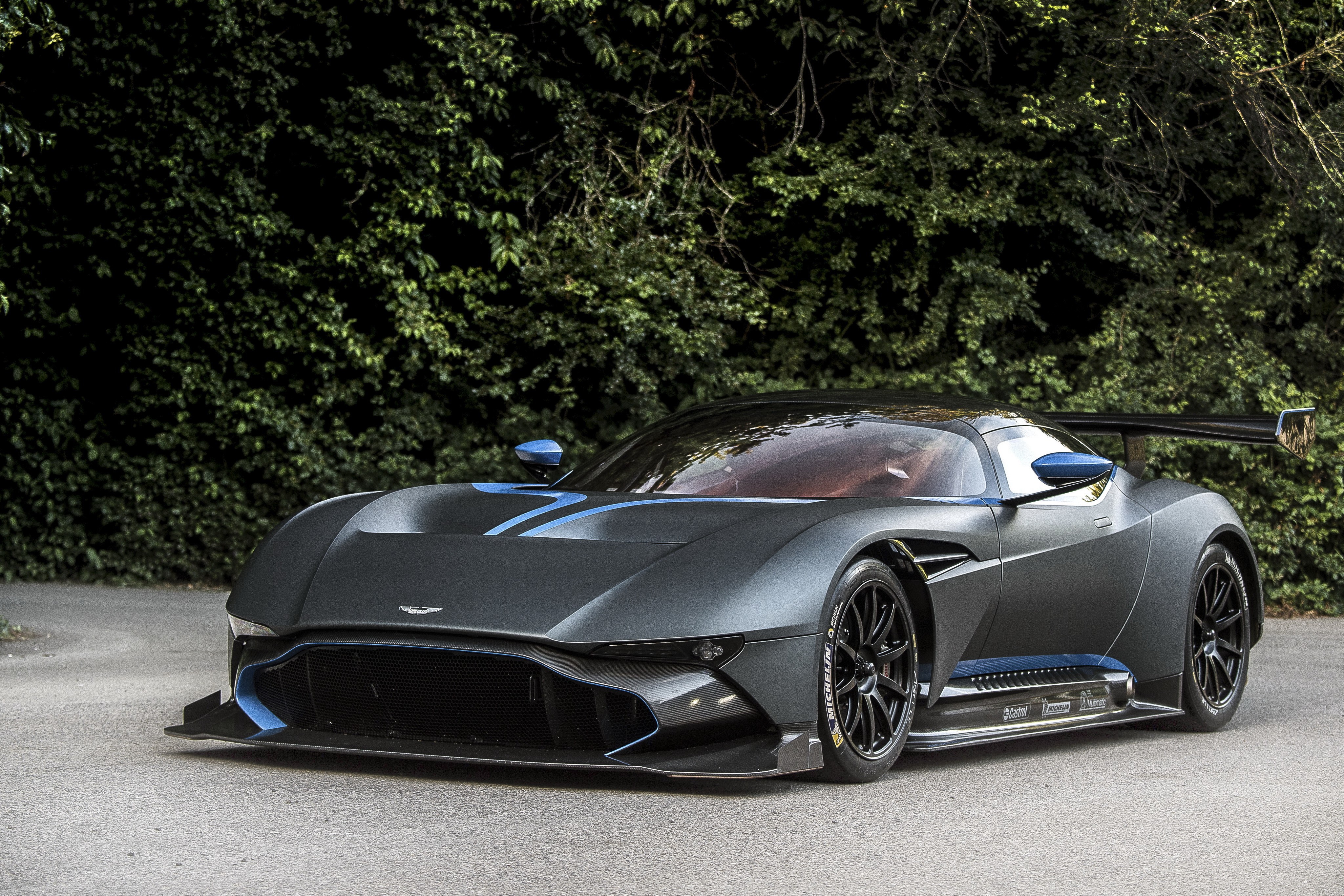 Aston Martin Vulcan 2015 HD Wallpaper