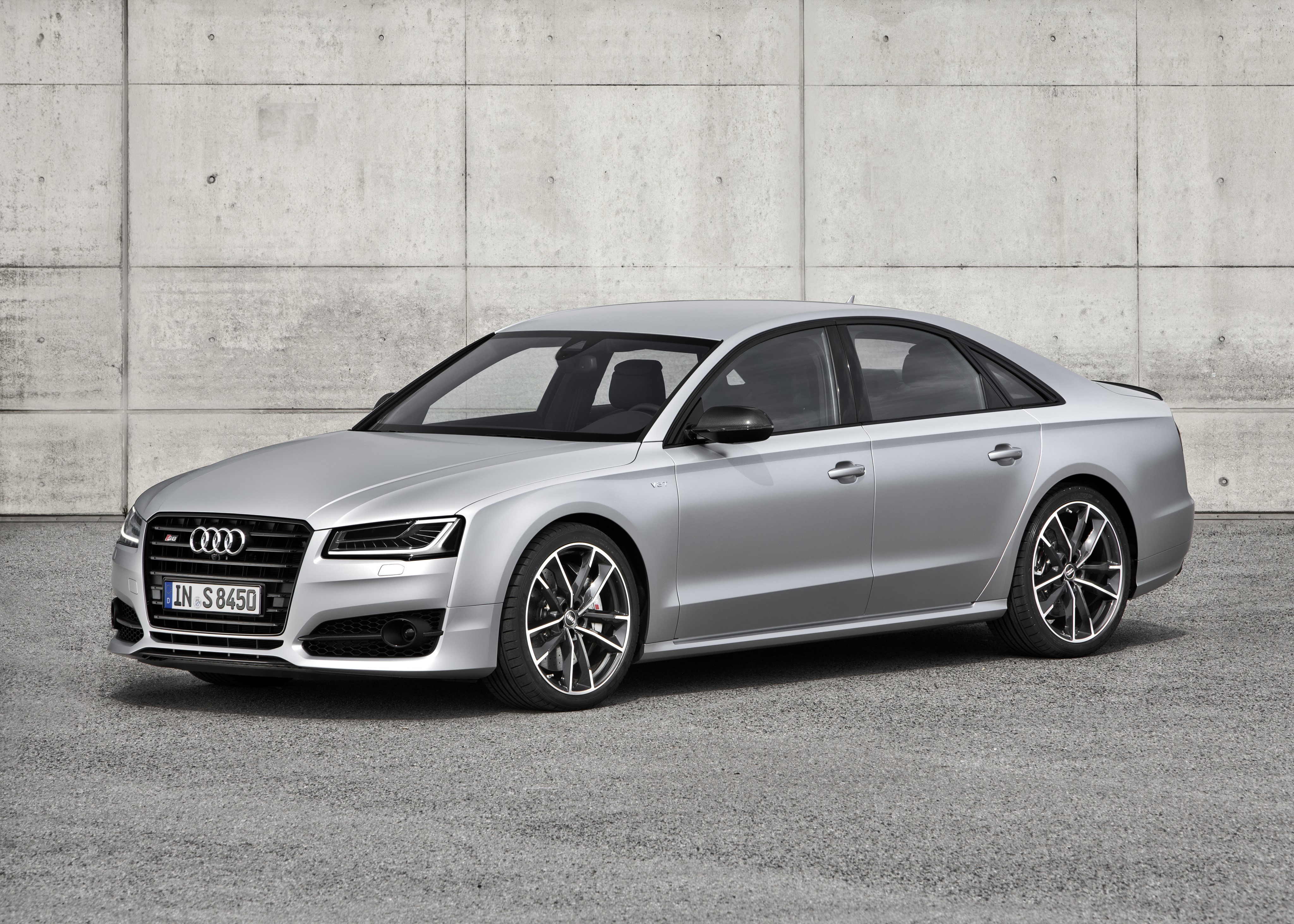 2015 Audi S8 plus D4 Silver Sedan HD Wallpaper