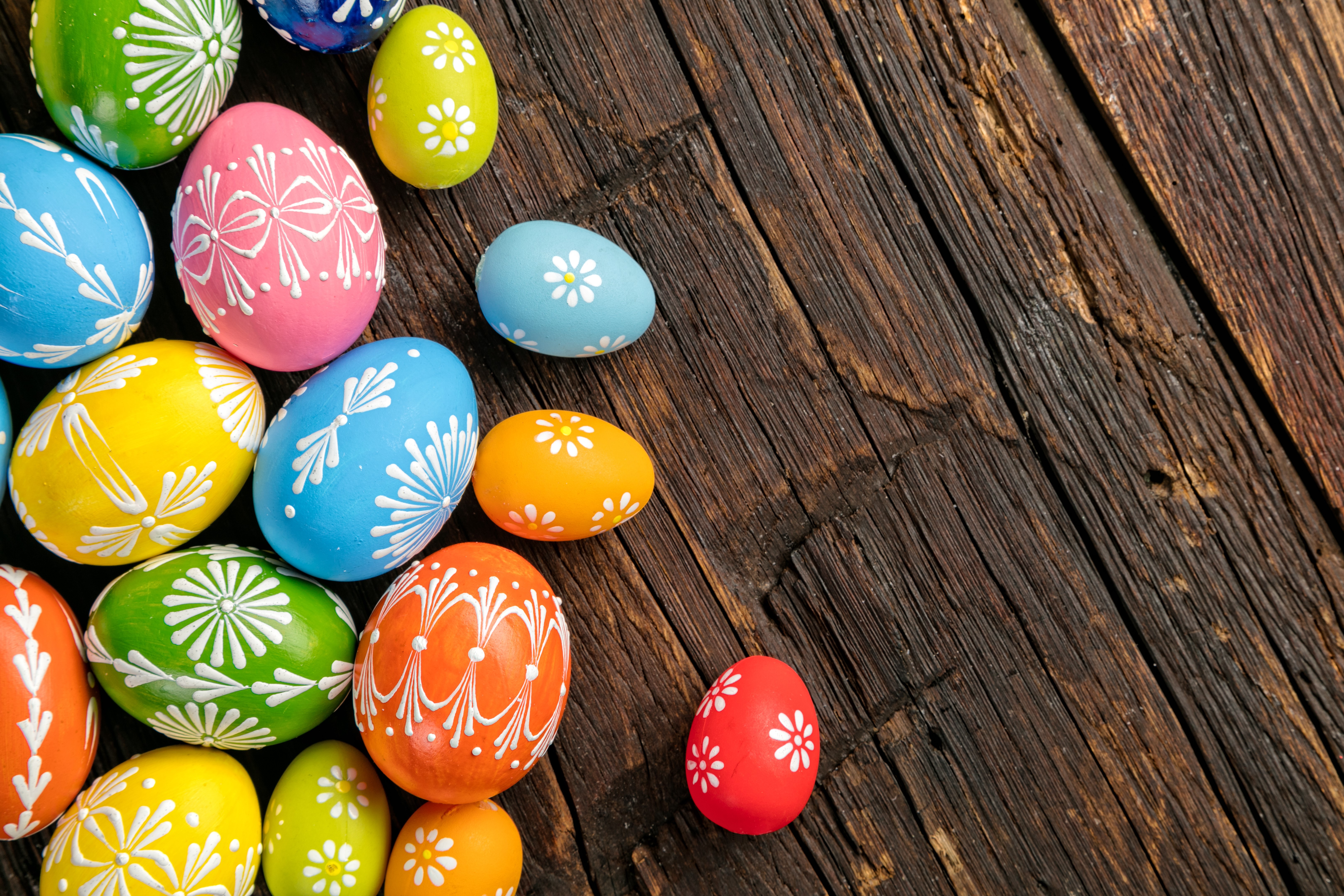 Easter Eggs on Wooden Background HD Wallpaper