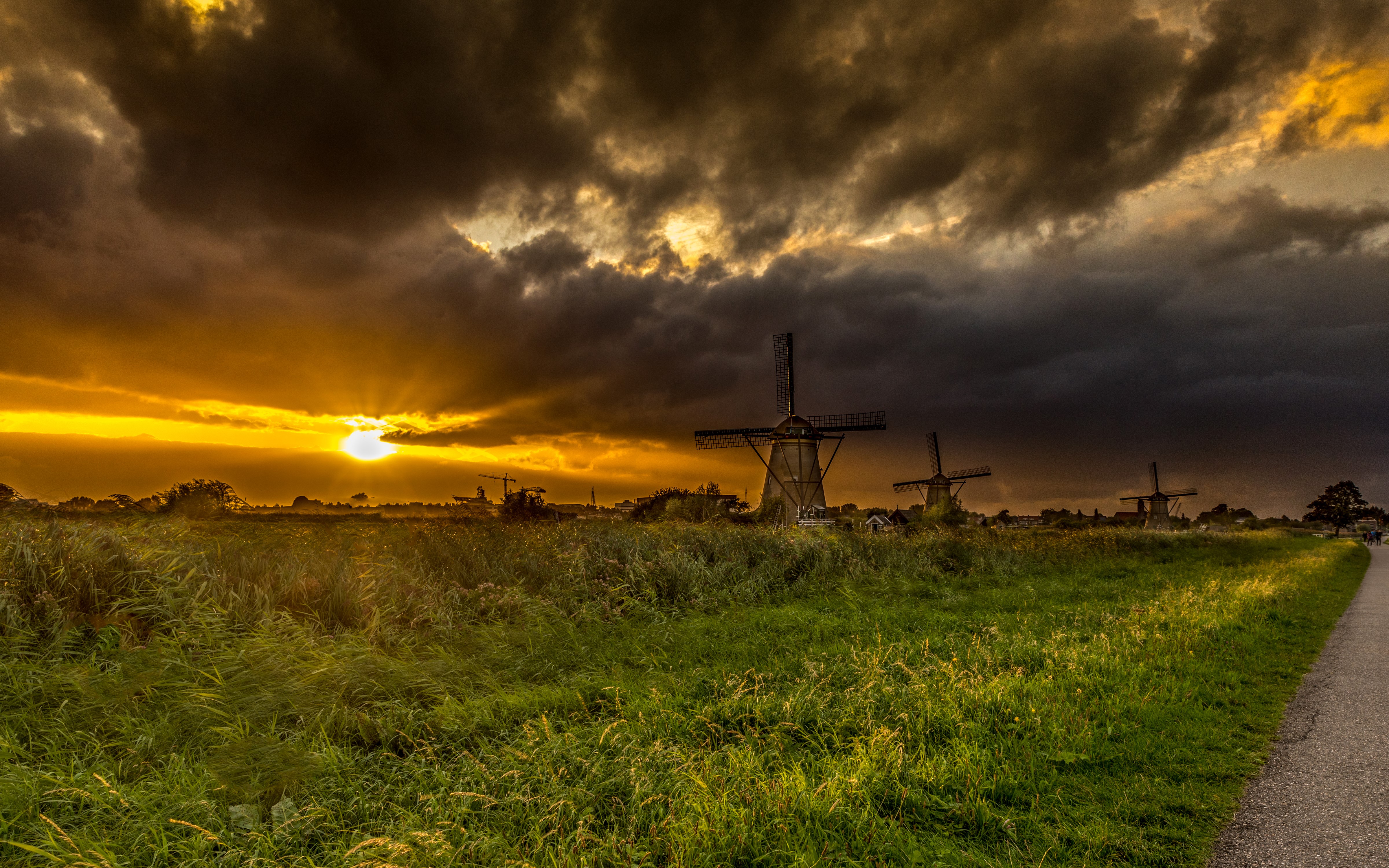 4K Kinderdijk Netherlands Sunset with Windmills HD Wallpaper